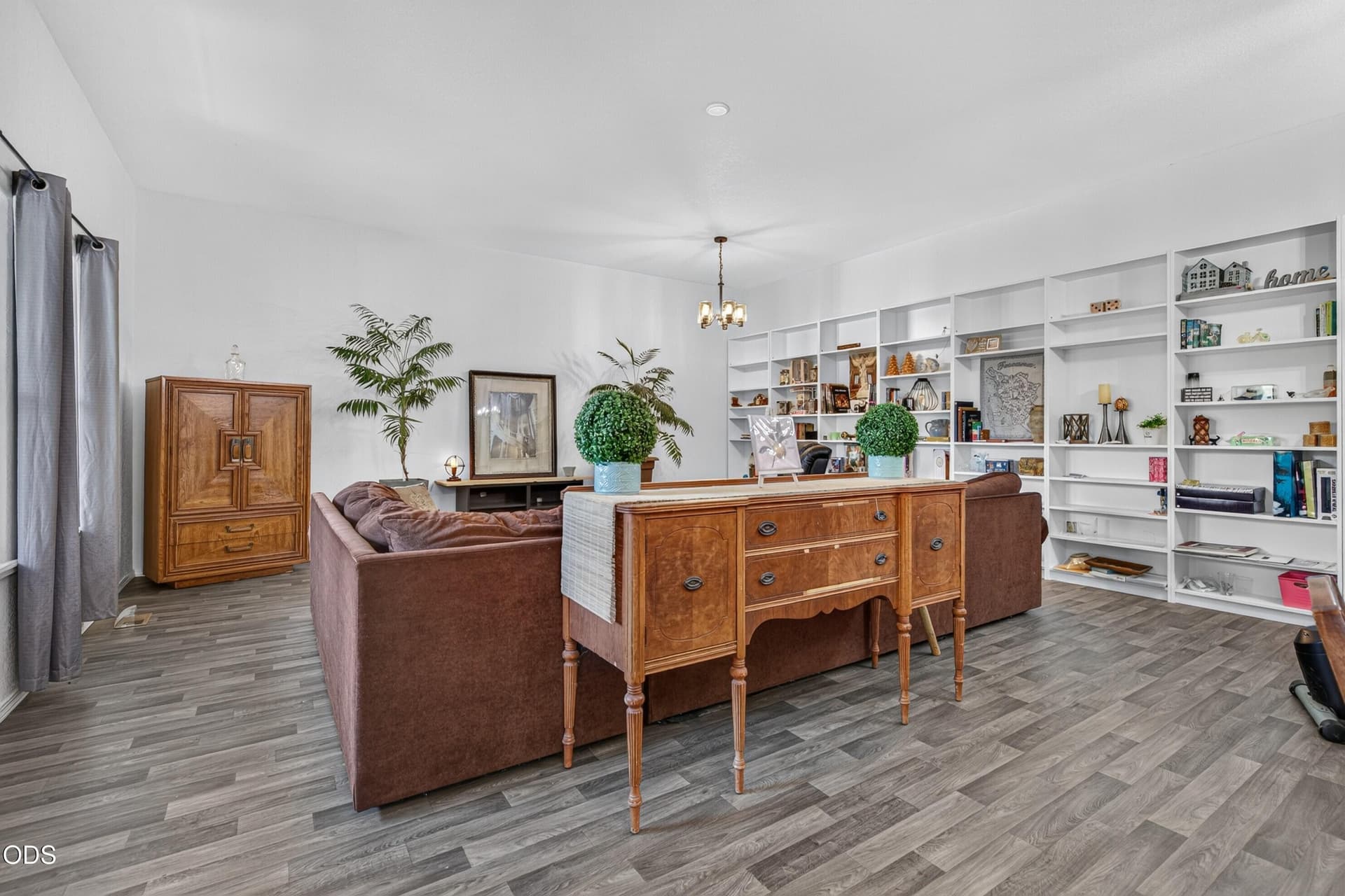 5. Photo 5 of 38, 6477 Donaldson Road, Grants Pass, OR 97526