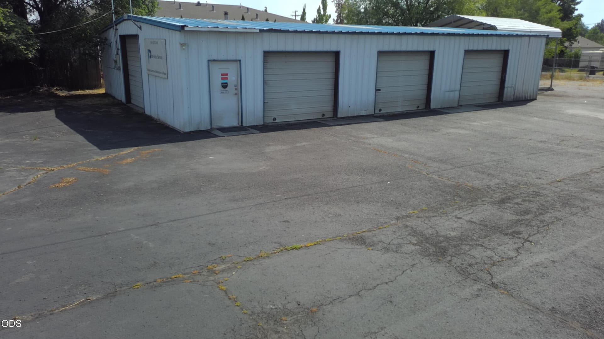 Shop. Photo 3 of 4, 1123 NW 6th Street, Redmond, OR 97756