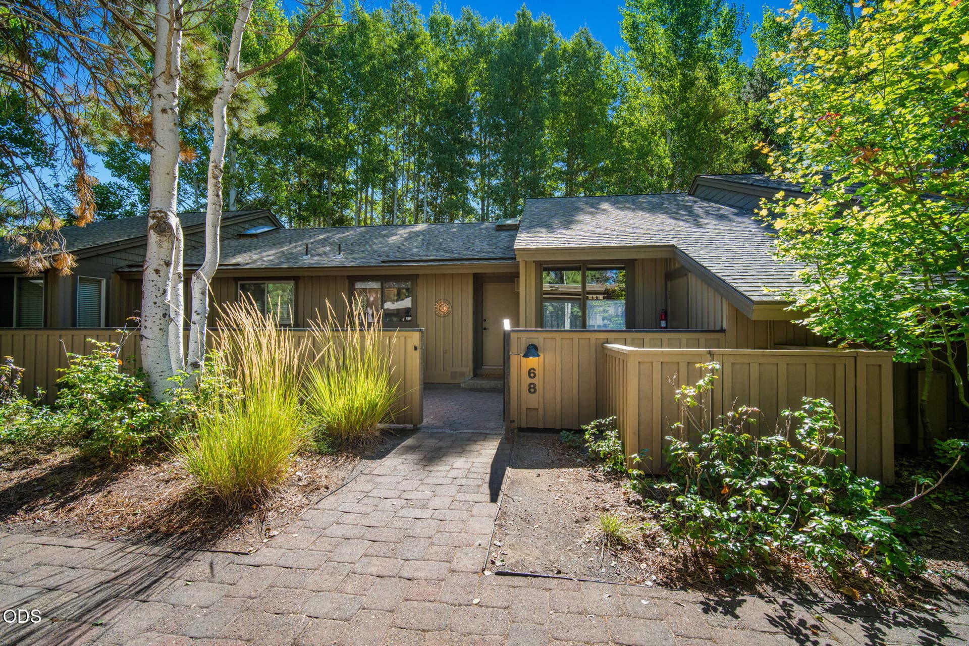 01 Exterior. Photo 1 of 35, 57367 Lake Aspen Lane Unit 68, Sunriver, OR 97707