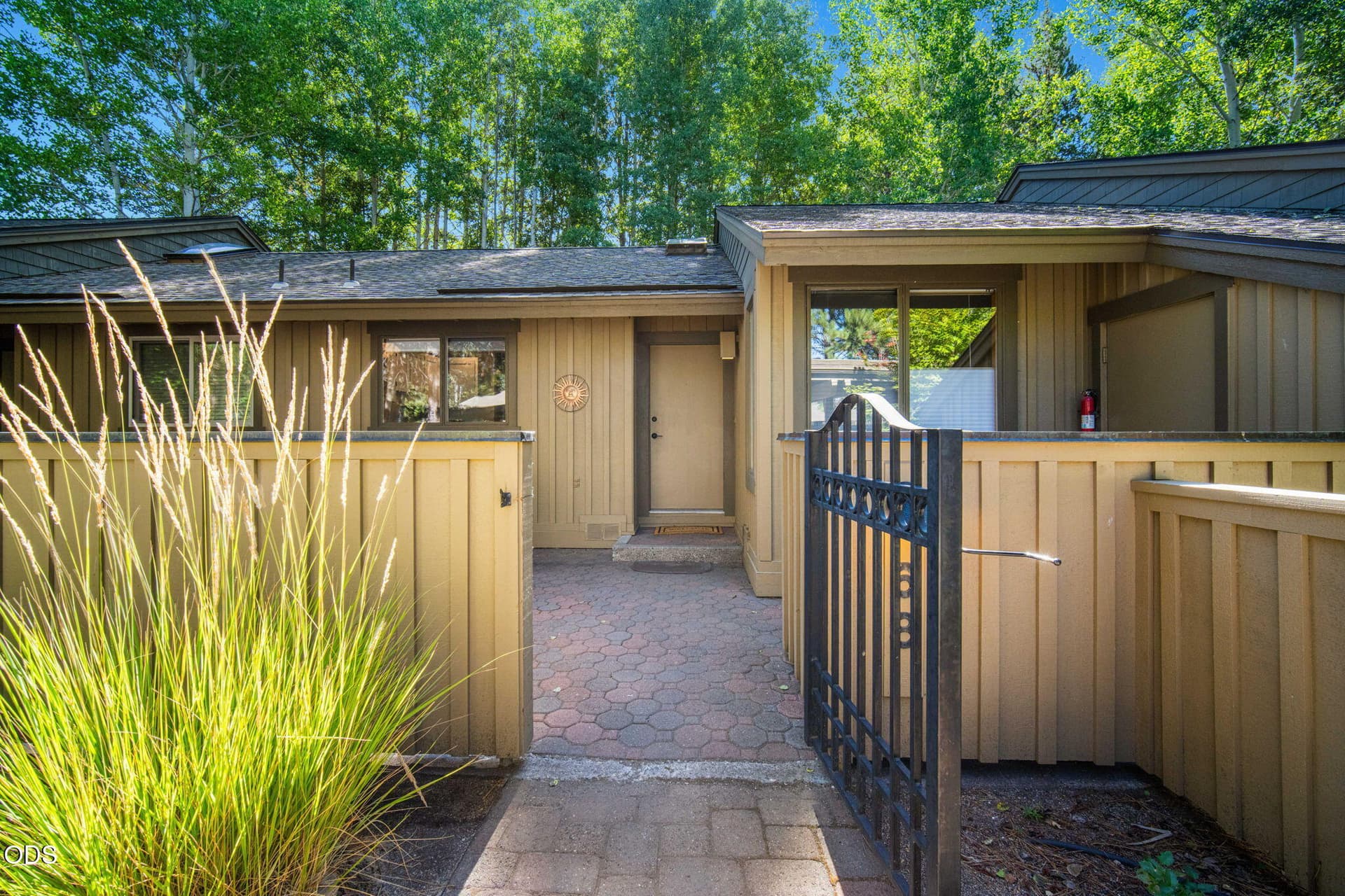 02 Front Courtyard. Photo 2 of 35, 57367 Lake Aspen Lane Unit 68, Sunriver, OR 97707