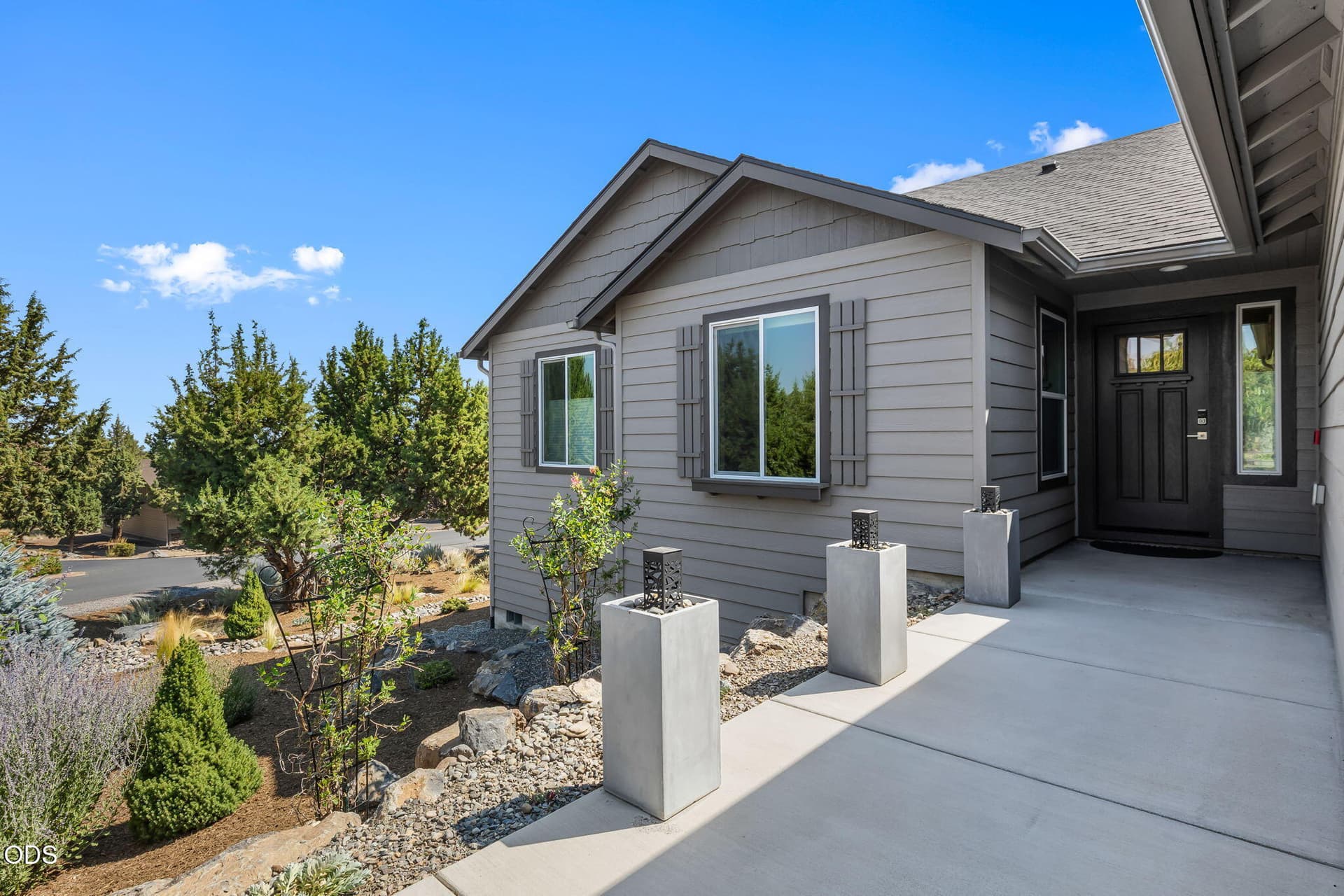 2026_08_20_222_highland_meadow_loop_rdm-. Photo 3 of 49, 222 Highland Meadow Loop, Redmond, OR 97756