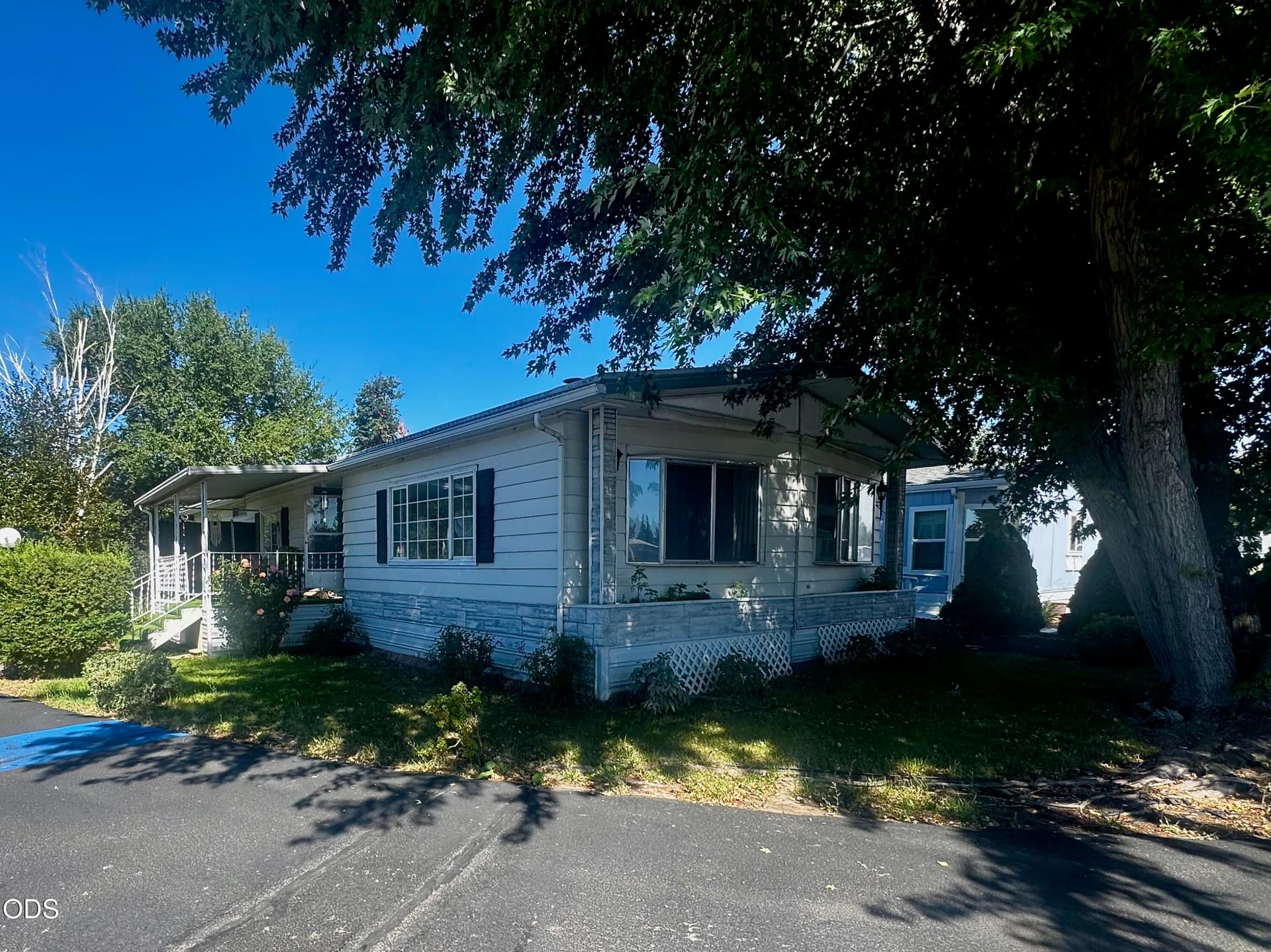 1. Photo 1 of 34, 3500 Summers Ln Unit #47, Klamath Falls, OR 97603