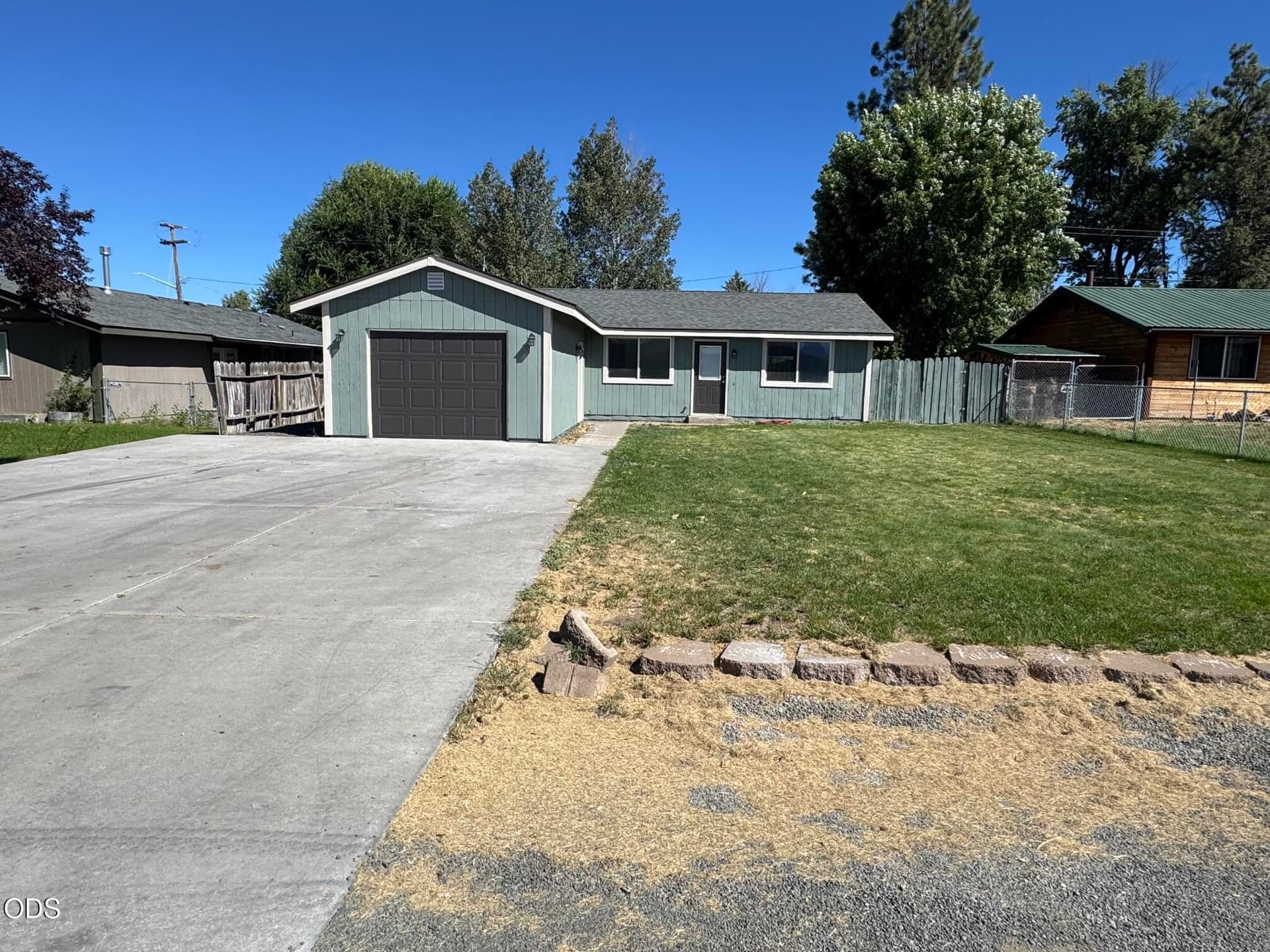IMG_1810. Photo 2 of 26, 31643 Klamath Street, Bonanza, OR 97623