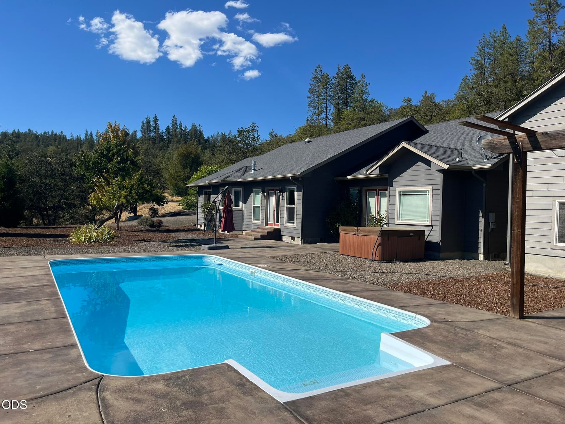 IMG_0680. Photo 2 of 37, 158 Rockingham Circle, Eagle Point, OR 97524