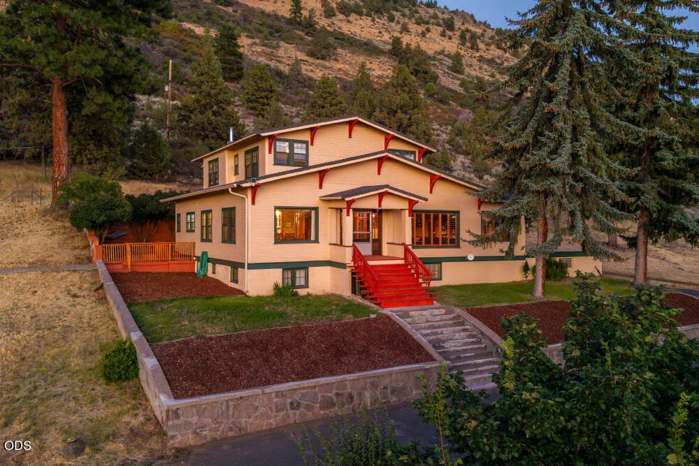 01 24305NHwy97-Sunset-41. Photo 1 of 69, 24305 N Hwy 97, Chiloquin, OR 97624