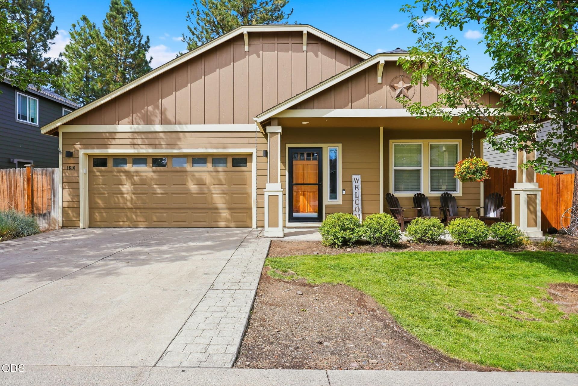 Front of house. Photo 2 of 24, 1610 W Carson Avenue, Sisters, OR 97759