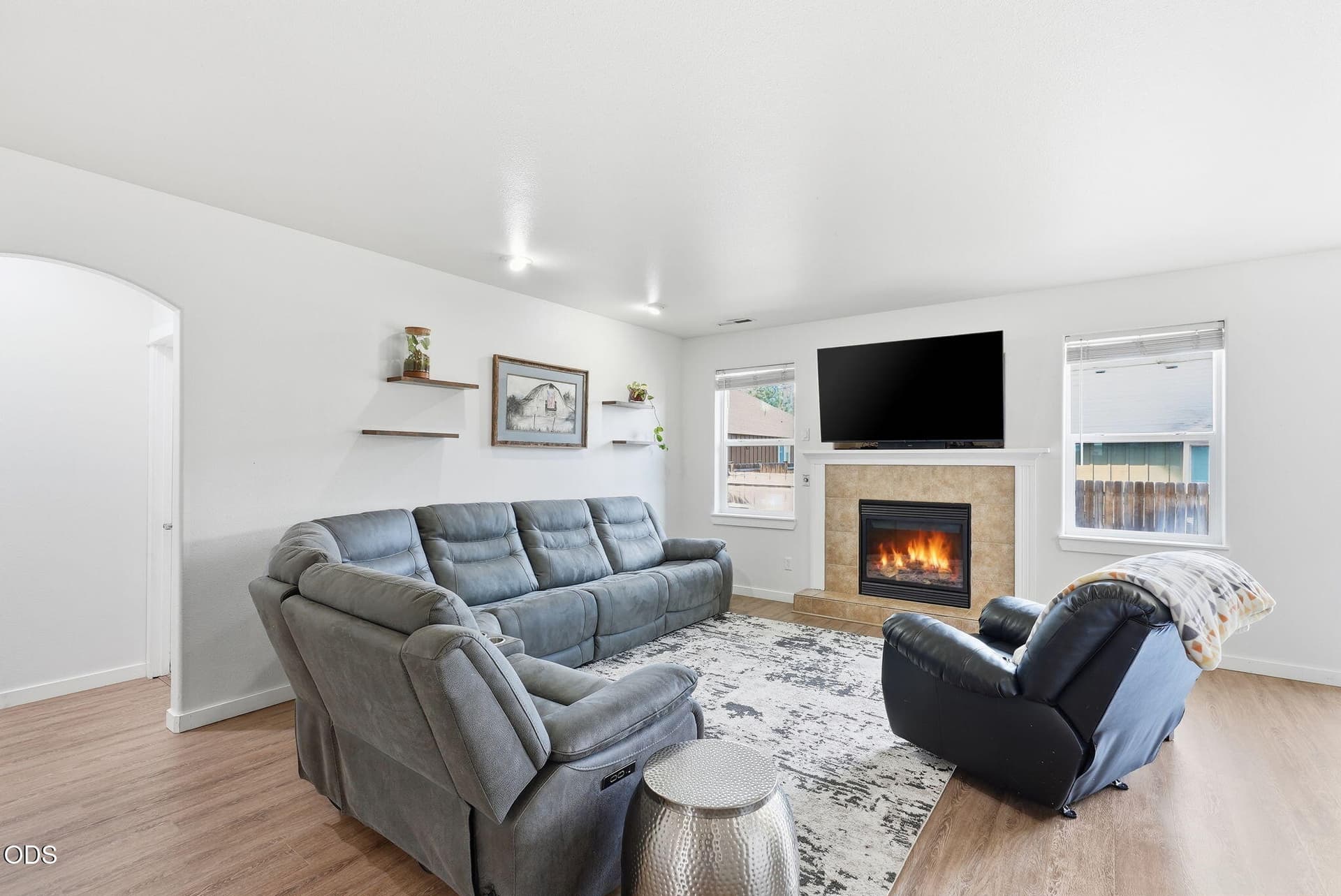 7-web-or-mls-Riley_Visuals_018. Photo 4 of 24, 1610 W Carson Avenue, Sisters, OR 97759
