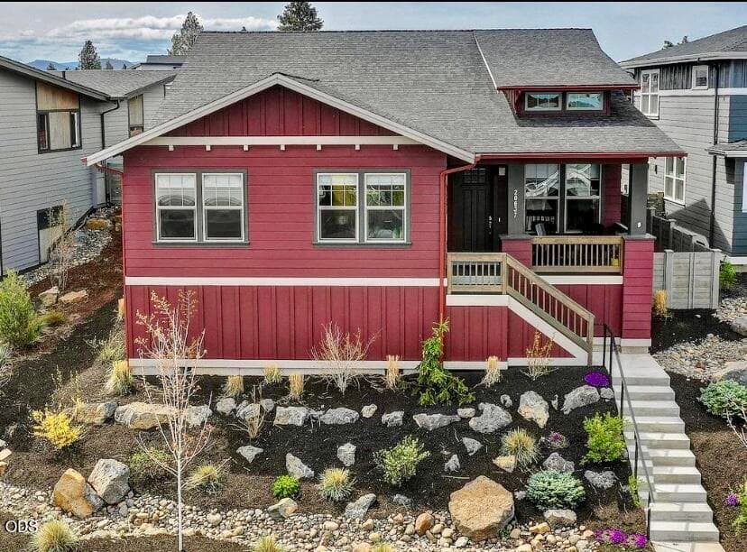 front exterior. Photo 1 of 25, 20637 SE Cougar Peak Drive, Bend, OR 97702