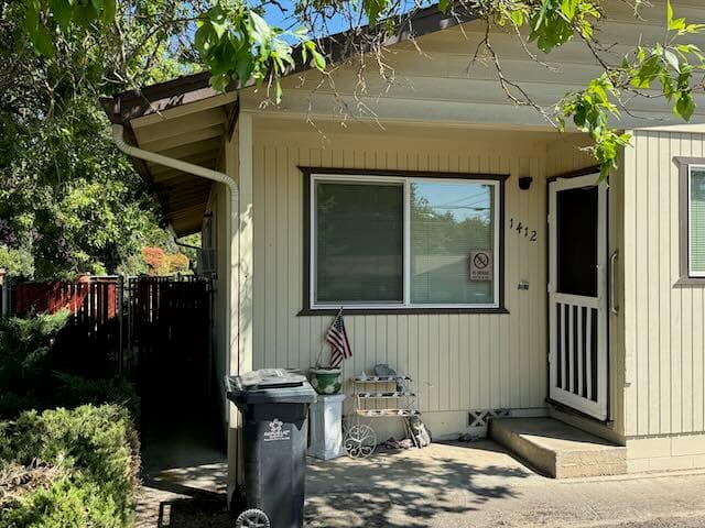 IMG_6679. Photo 3 of 8, 1410 SW G Street, Grants Pass, OR 97526