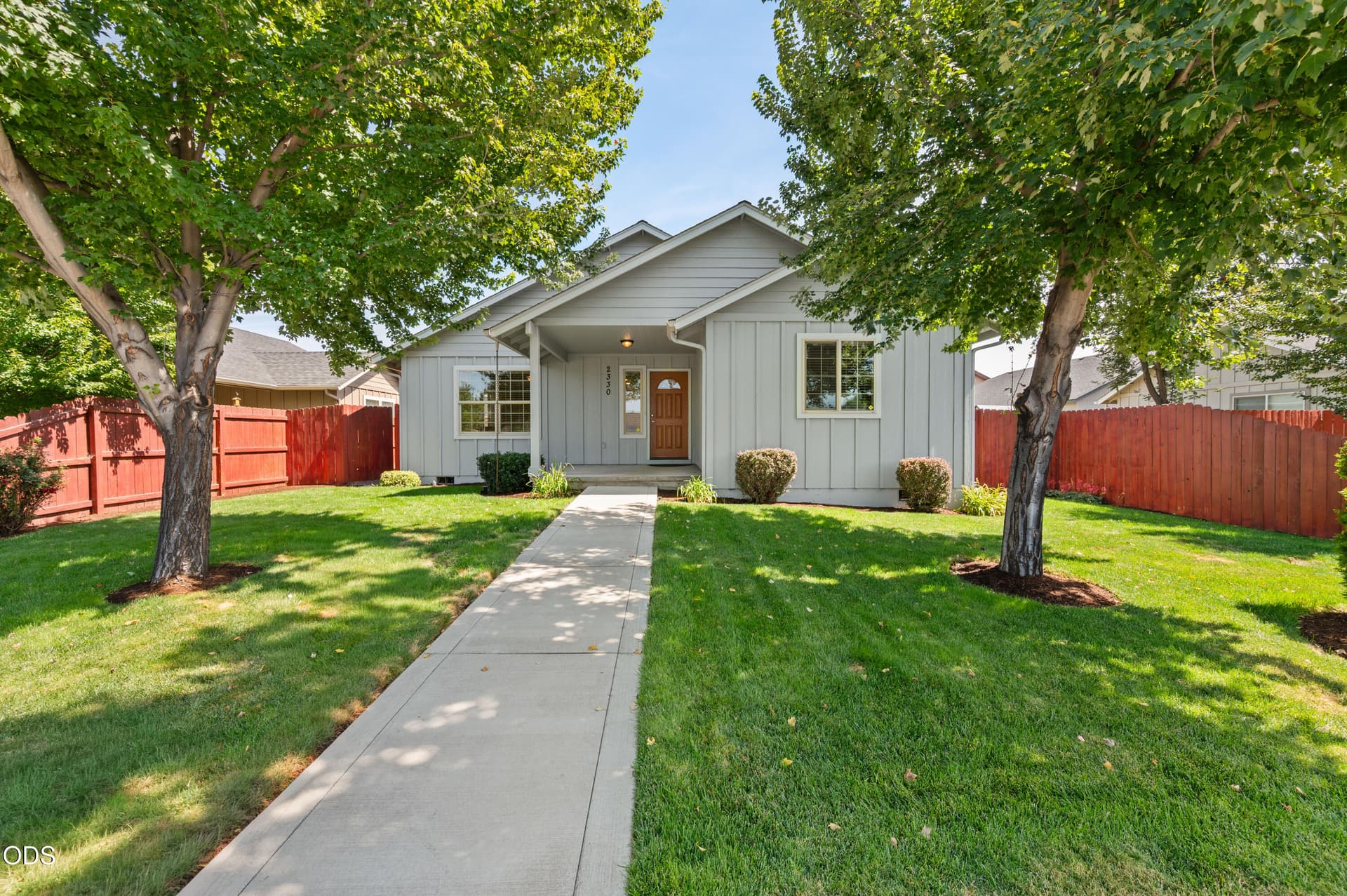 2. Photo 2 of 31, 2330 NW 10th Street, Redmond, OR 97756