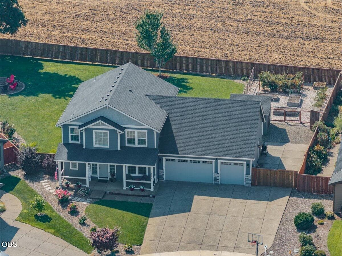 2. Photo 2 of 52, 5746 NE Tuscan Loop, Albany, OR 97321