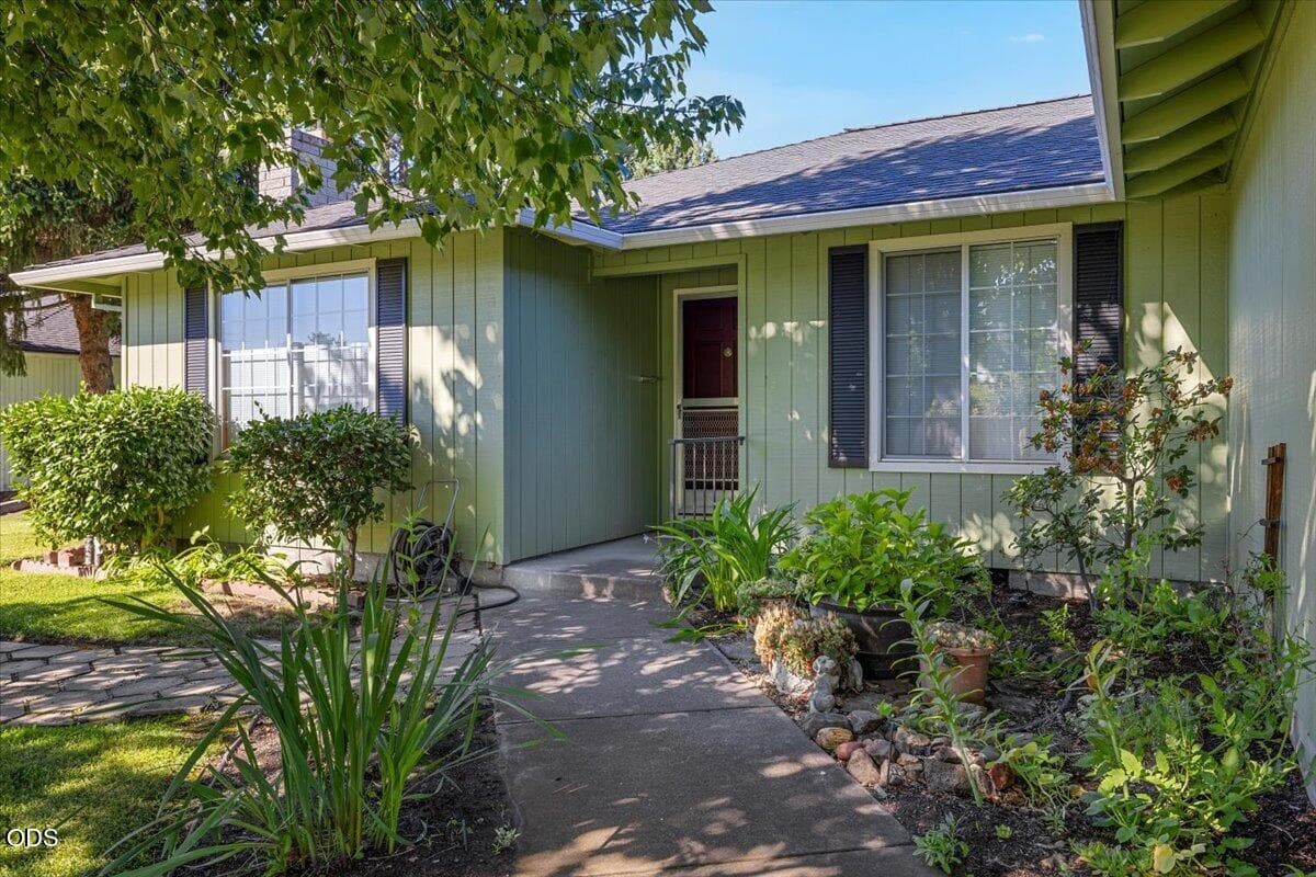 5-CI_5205. Photo 5 of 26, 3031 Cheltenham Way, Medford, OR 97504