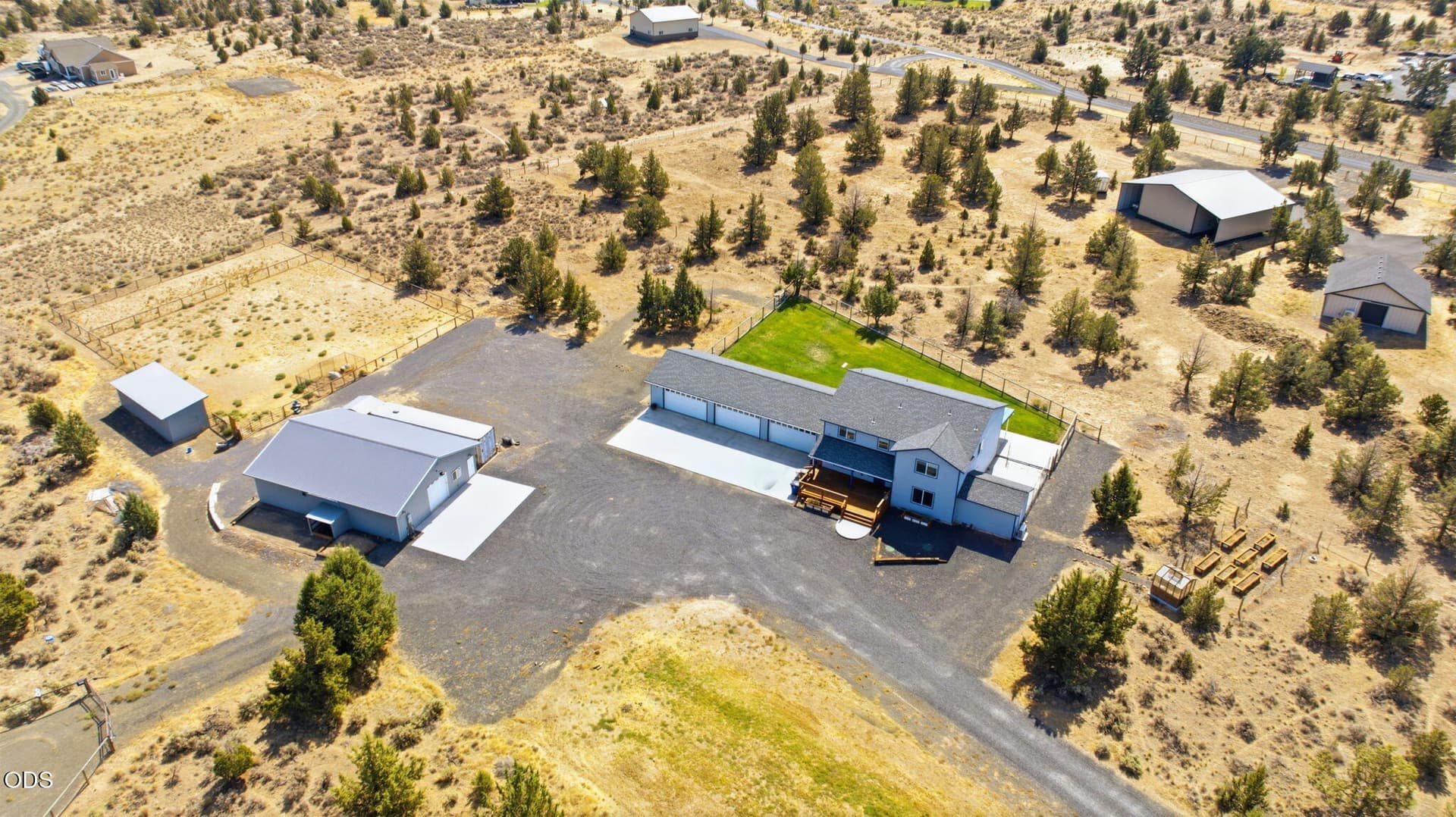 69-web-or-mls-Riley_Visuals_002. Photo 3 of 48, 8620 SW Copley Road, Powell Butte, OR 97753