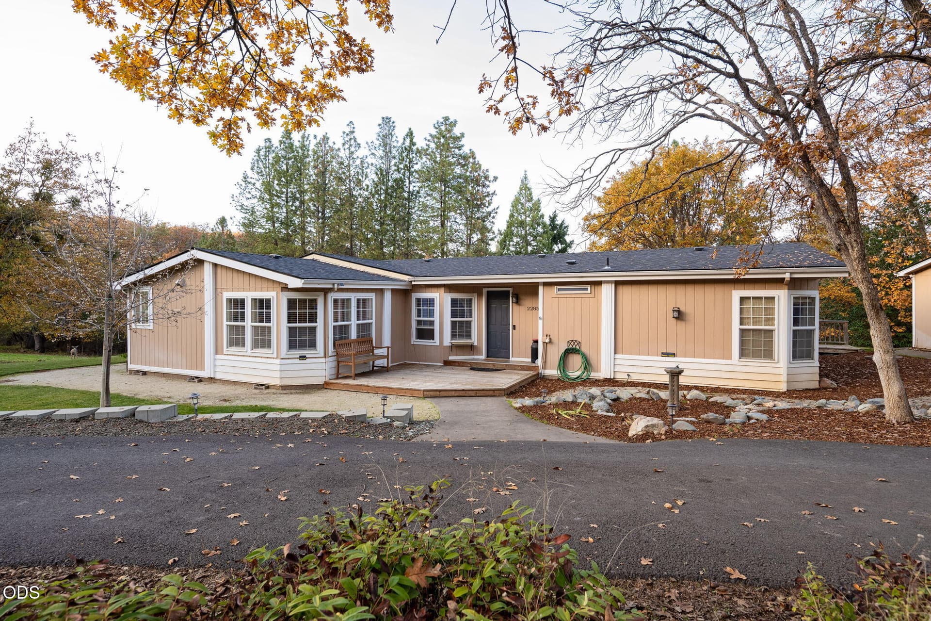 3-web-or-mls-Jasmine025. Photo 1 of 38, 2285 Jasmine Avenue, Medford, OR 97501