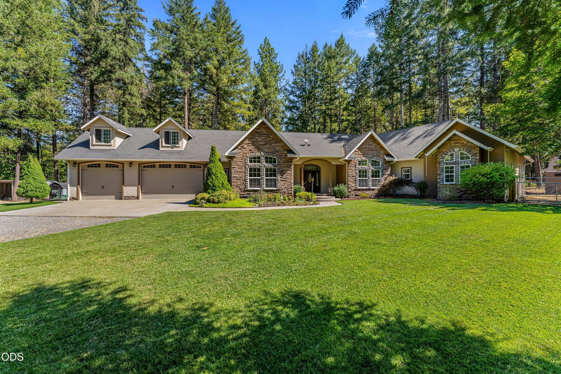 11-EXT (11 of 19). Photo 1 of 58, 232 Riessen Road, Grants Pass, OR 97526