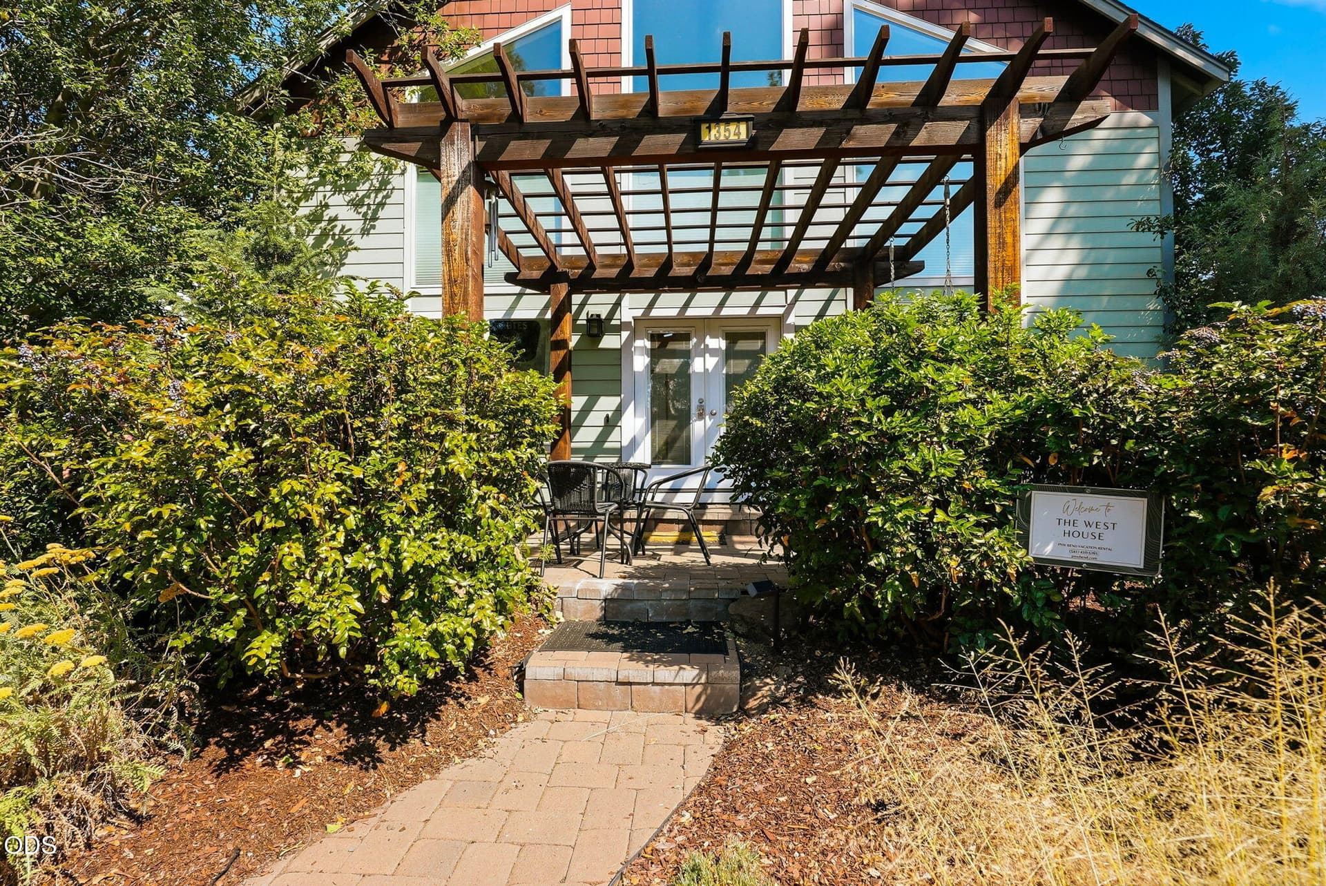 4-web-or-mls-Riley-Visuals-4. Photo 4 of 47, 1354 NW Baltimore Avenue, Bend, OR 97703