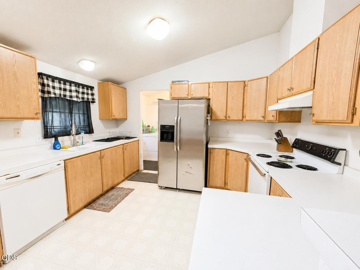 275SallstenRoad_69792_4. Photo 4 of 14, 275 Sallsten Road, Grants Pass, OR 97527