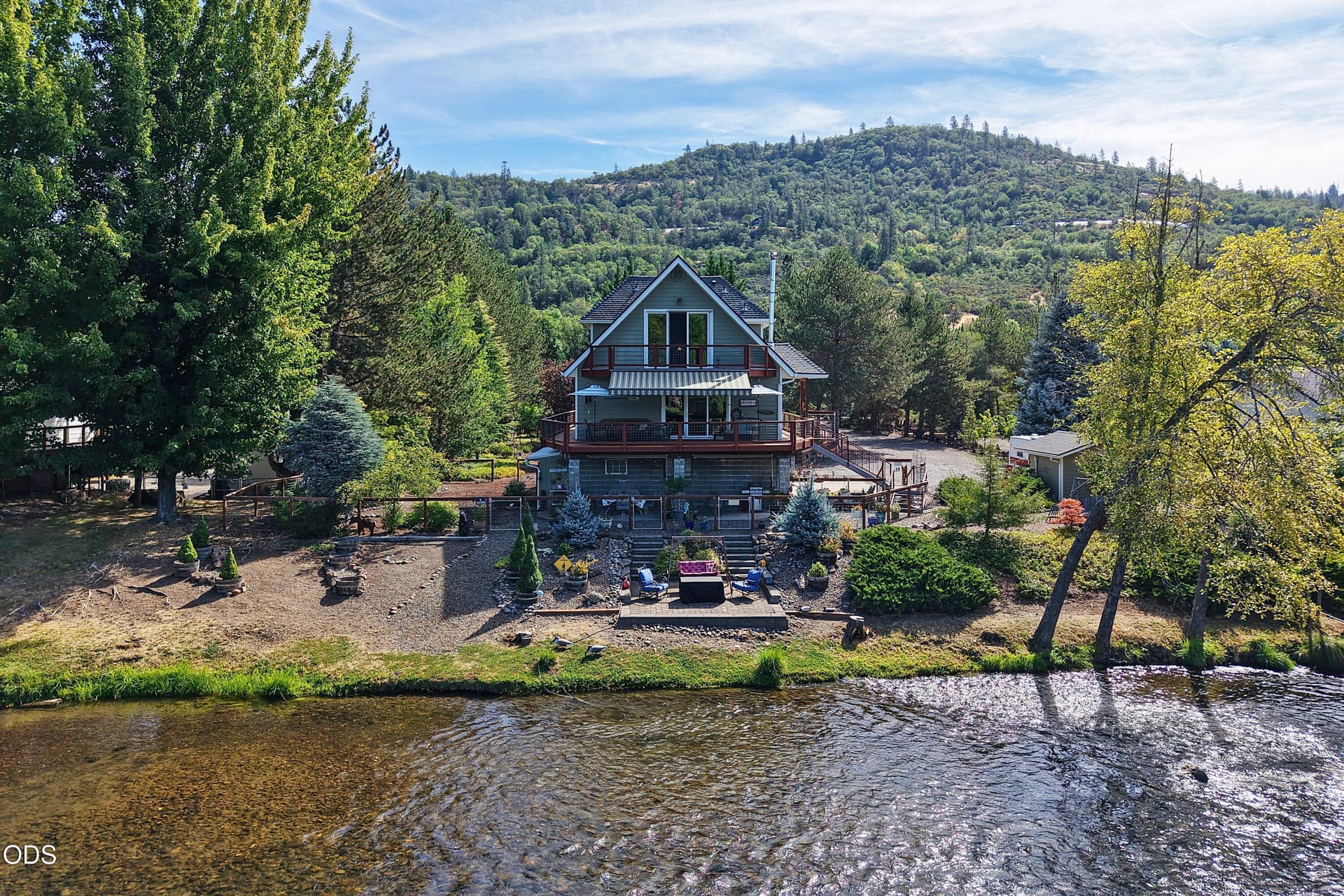 River View. Photo 2 of 92, 20551 Highway 62, Shady Cove, OR 97539