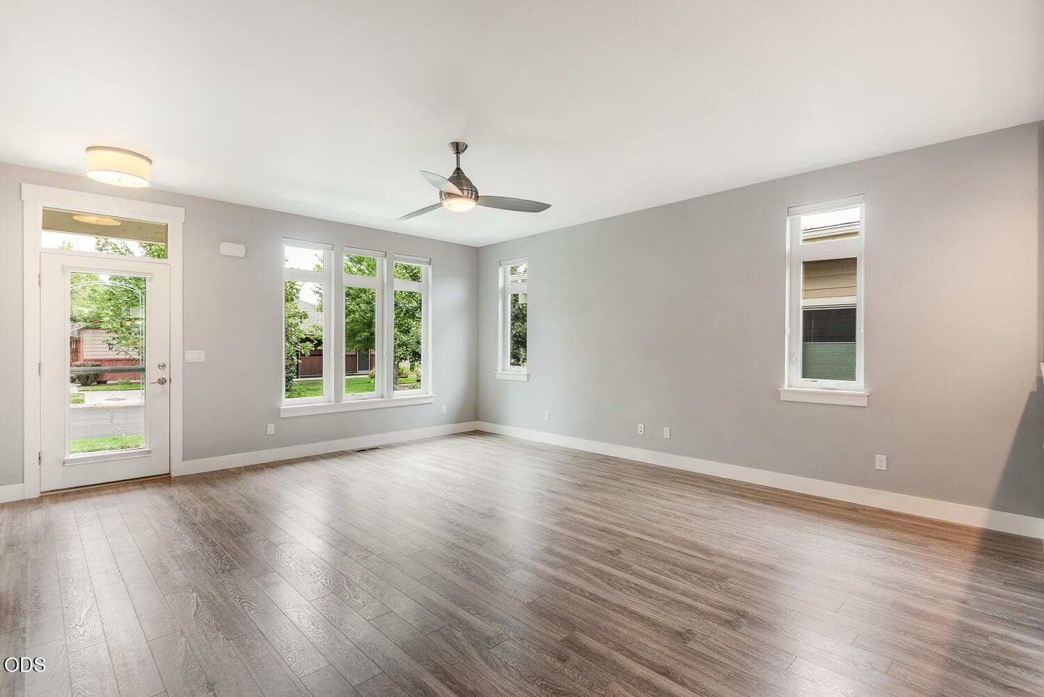 Main Living. Photo 4 of 29, 2801 NE Great Horned Place, Bend, OR 97701