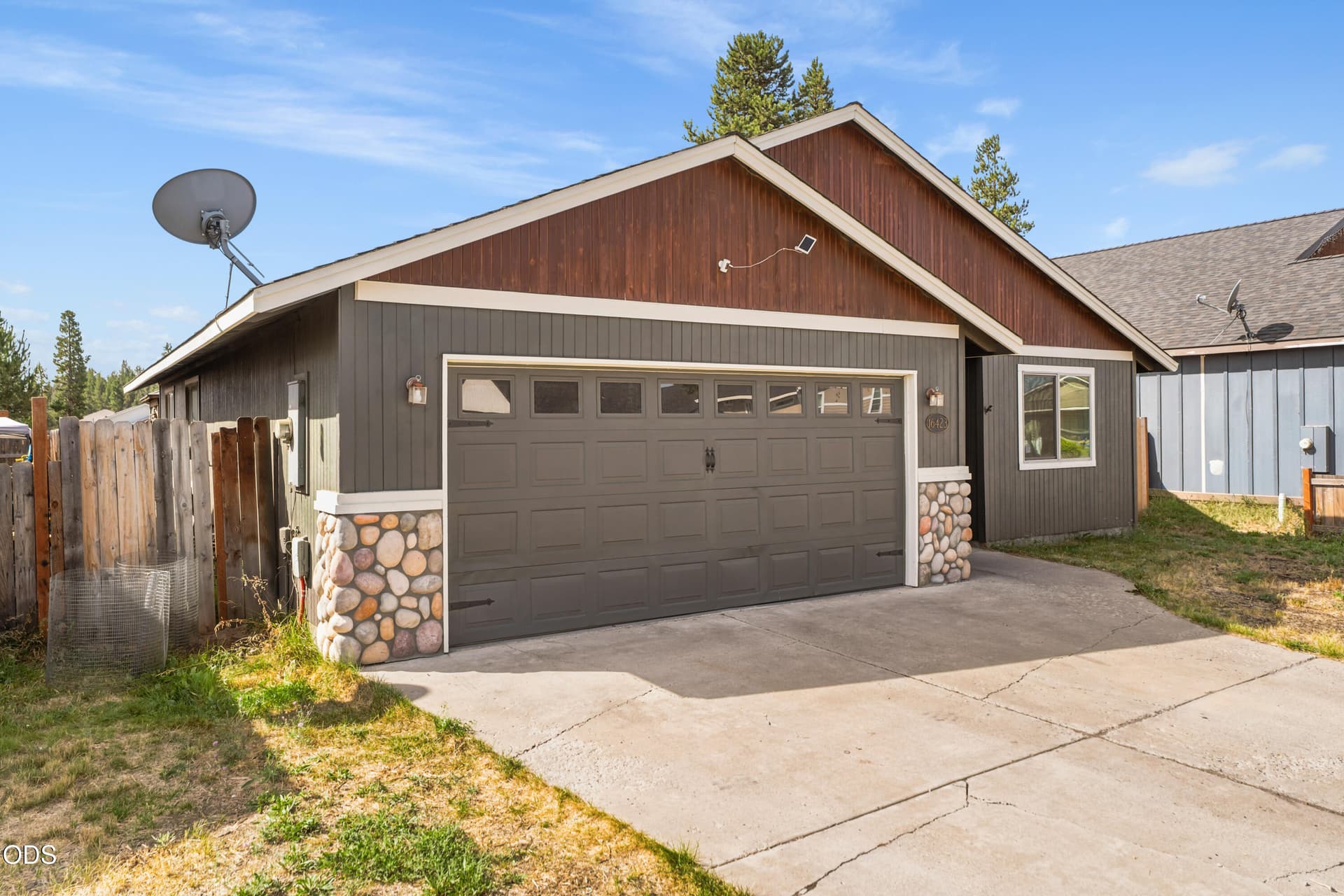 01-Exterior. Photo 2 of 24, 16423 Riley Drive, La Pine, OR 97739