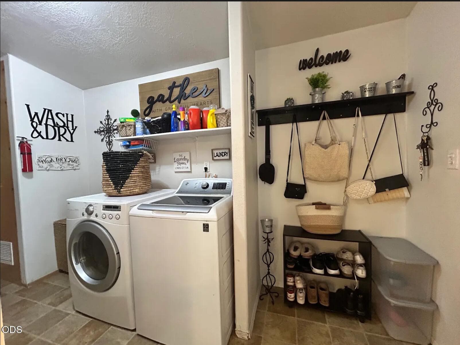 1. Photo 3 of 22, 1246 2nd Avenue Unit UNIT 16, Gold Hill, OR 97525