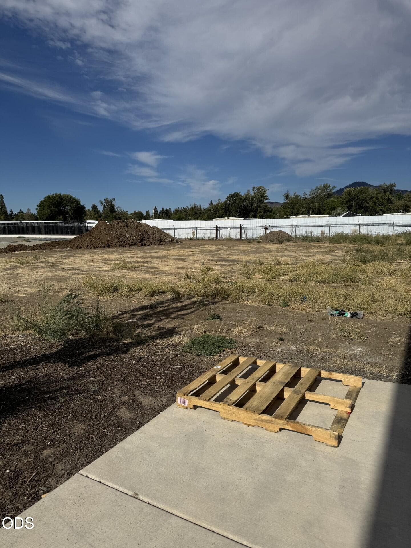 2. Photo 2 of 2, 260 Commercial Court, Medford, OR 97501