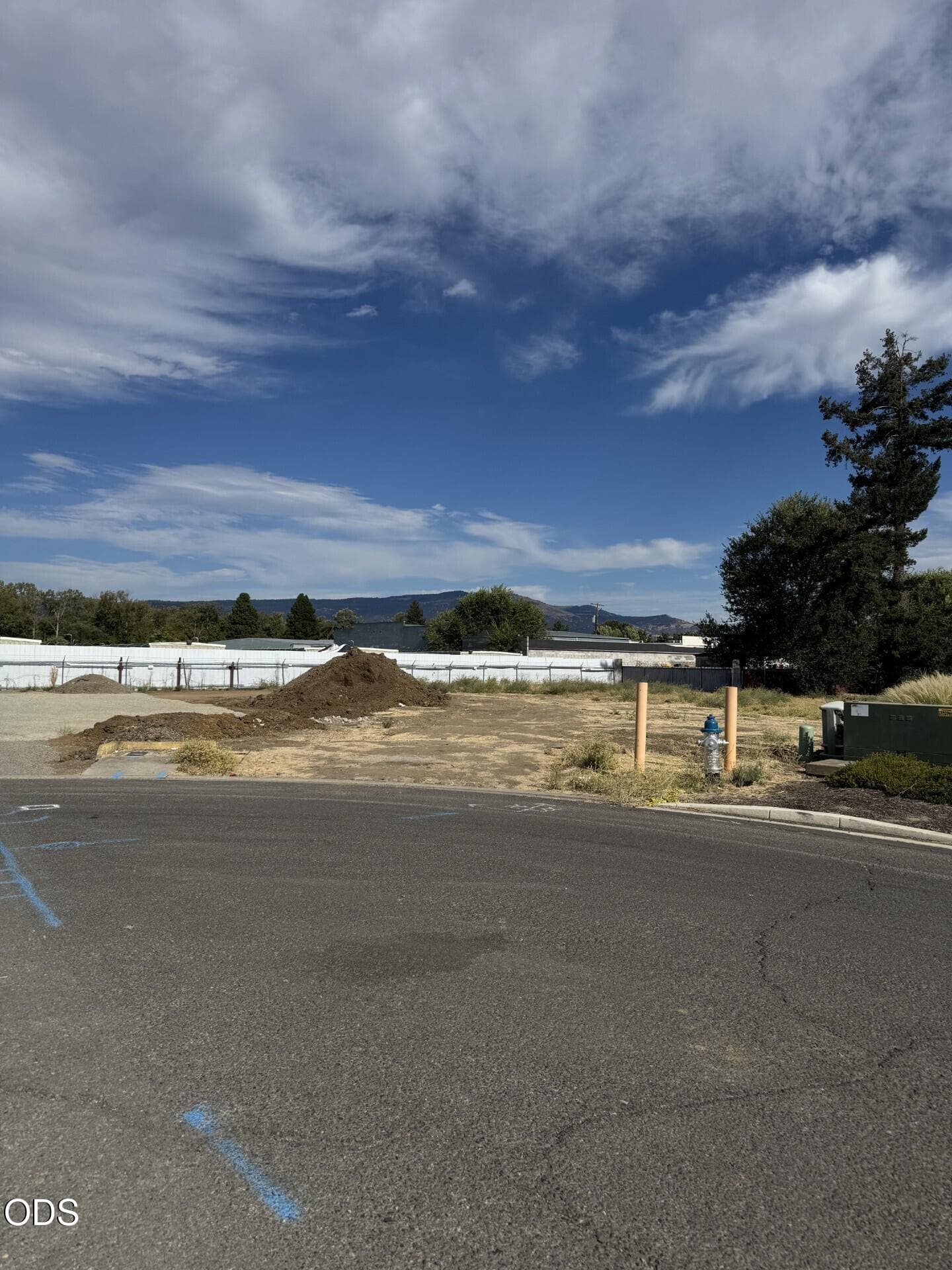 1. Photo 1 of 2, 260 Commercial Court, Medford, OR 97501