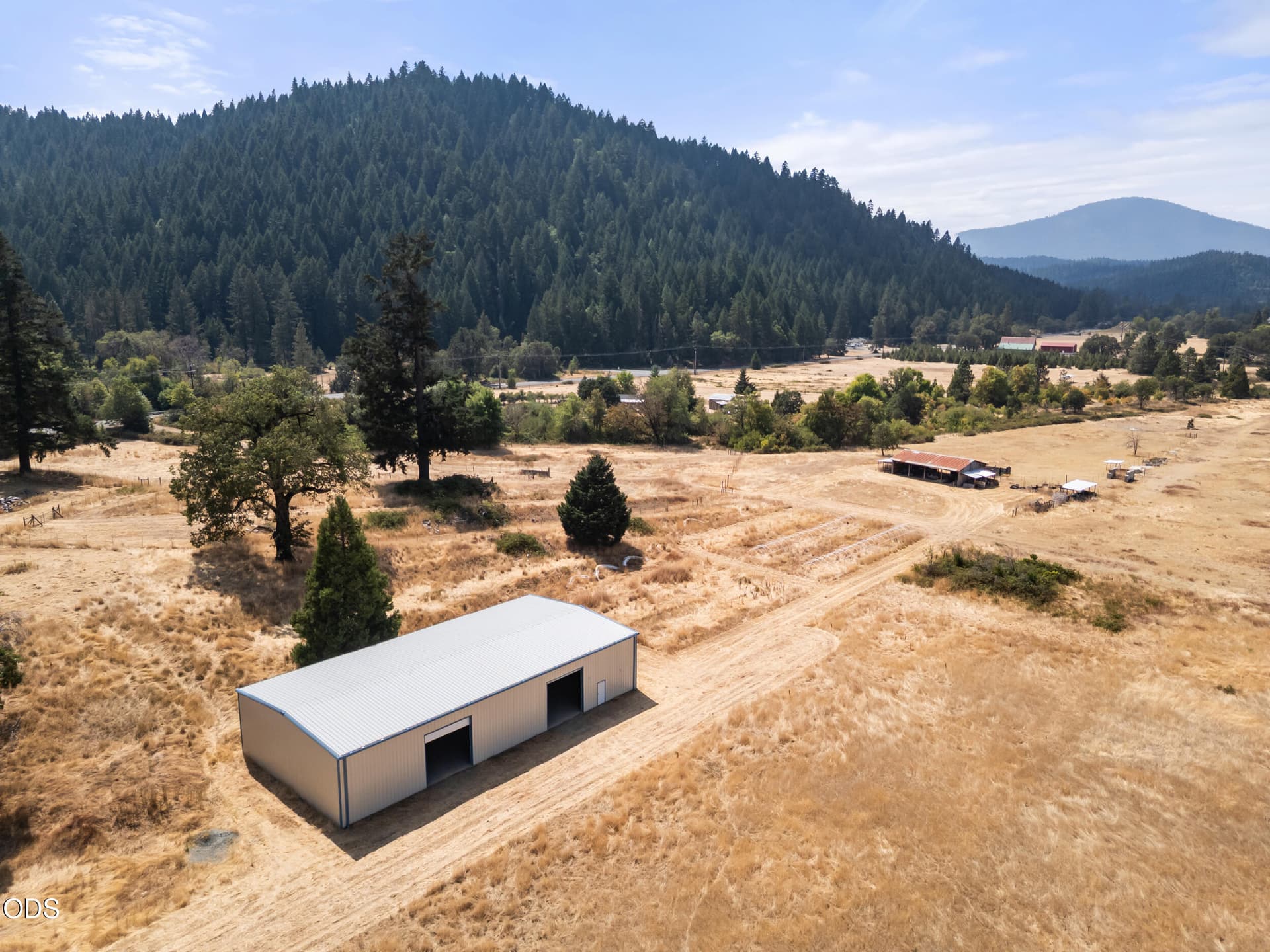 47_4240 lakeshore dr-drone-14. Photo 2 of 35, 4240 Lake Shore Drive, Selma, OR 97538
