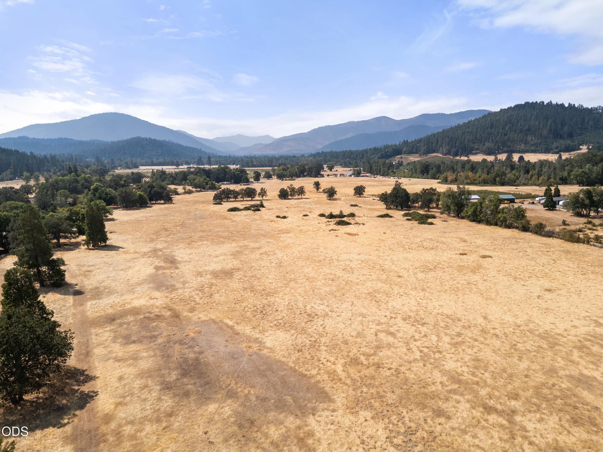 59_4240 lakeshore dr-drone-26. Photo 5 of 35, 4240 Lake Shore Drive, Selma, OR 97538