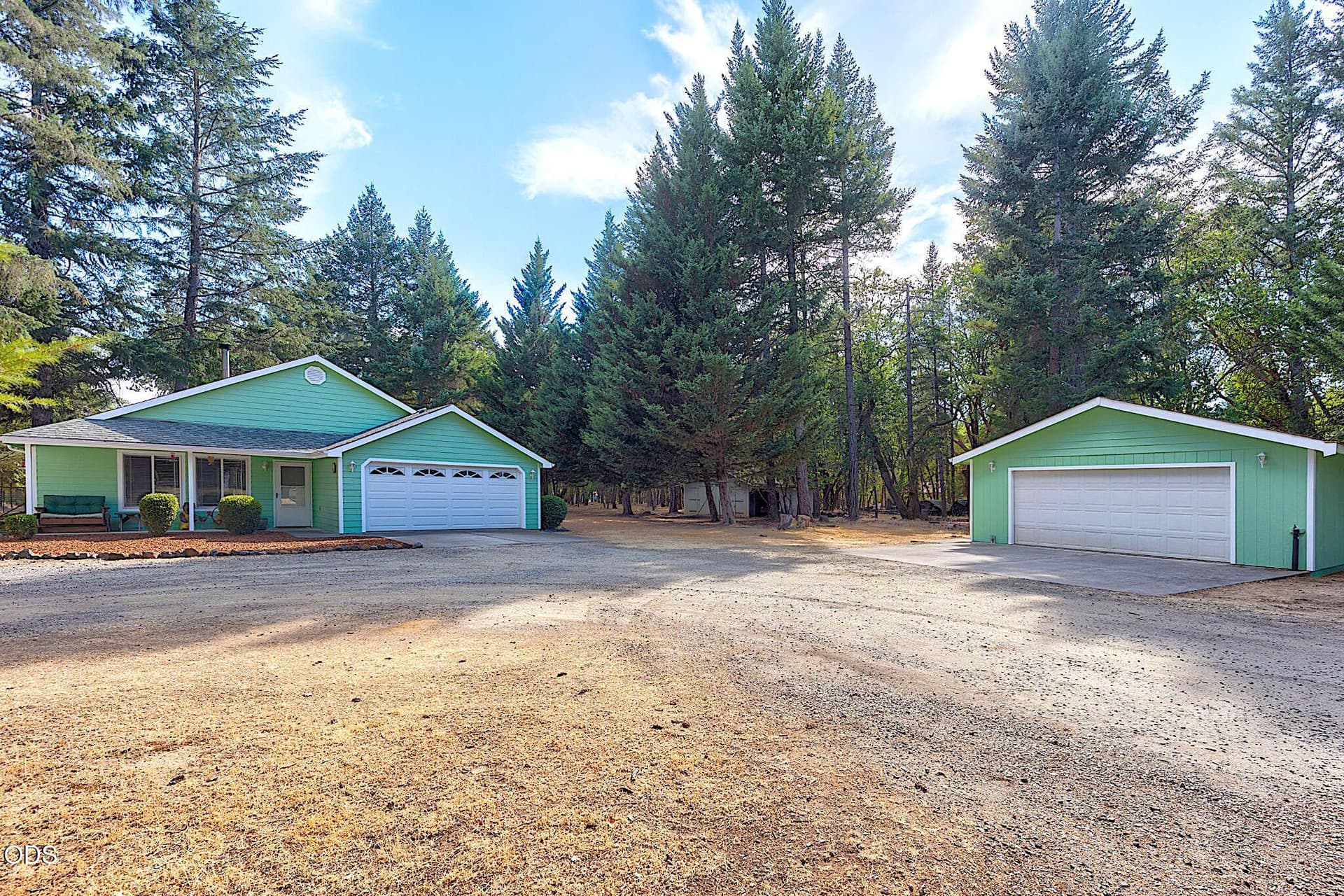 21-web-or-mls-725-williamson-loop. Photo 2 of 41, 725 Williamson Loop, Grants Pass, OR 97526