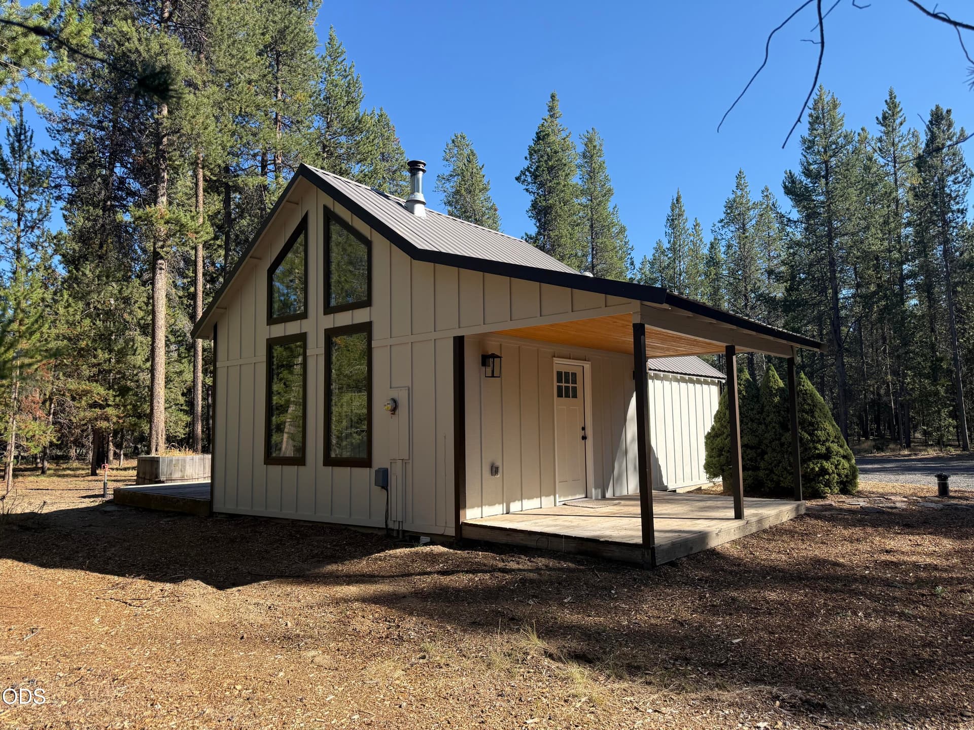 Dustan Rd Exterior. Photo 1 of 21, 52318 Dustan Road, La Pine, OR 97739