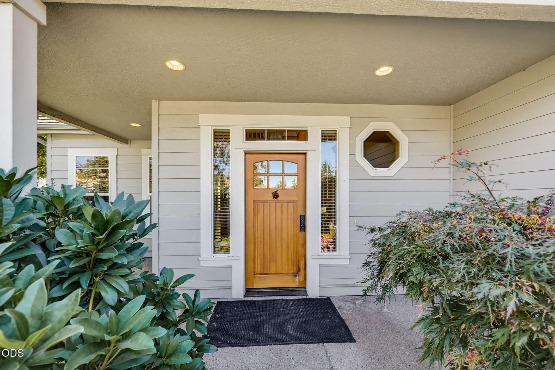 ApxSP00013. Photo 5 of 56, 527 Sutton Place, Ashland, OR 97520
