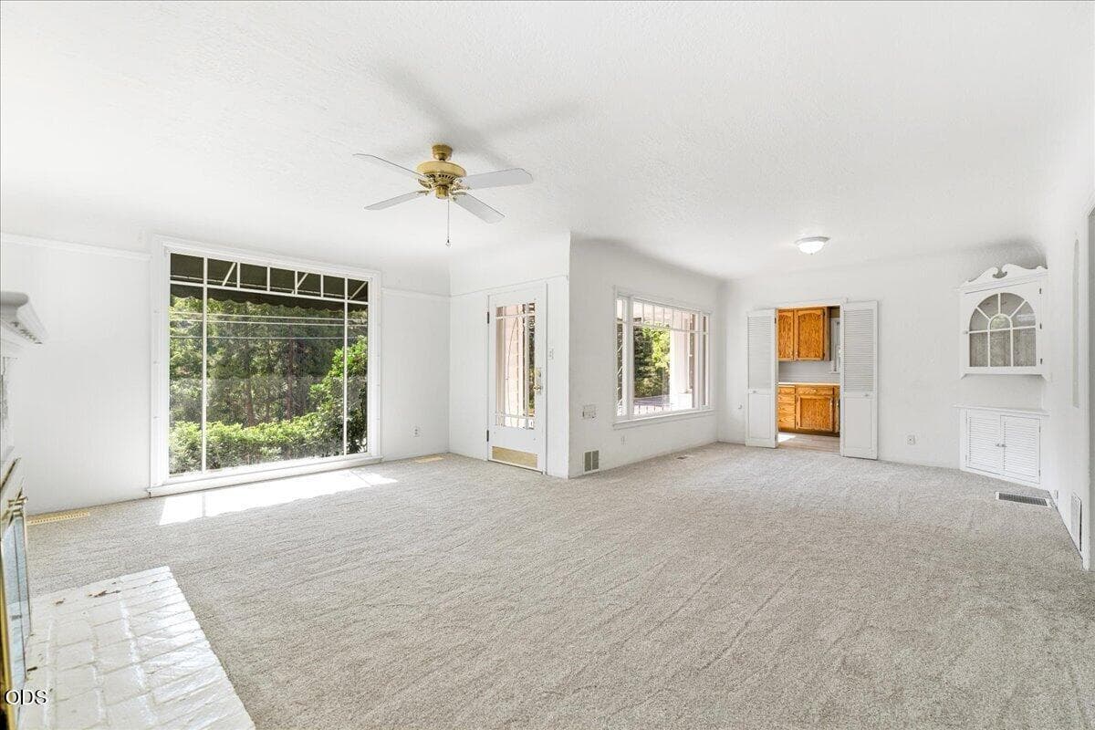 3. Photo 4 of 46, 119 Granite Street, Ashland, OR 97520