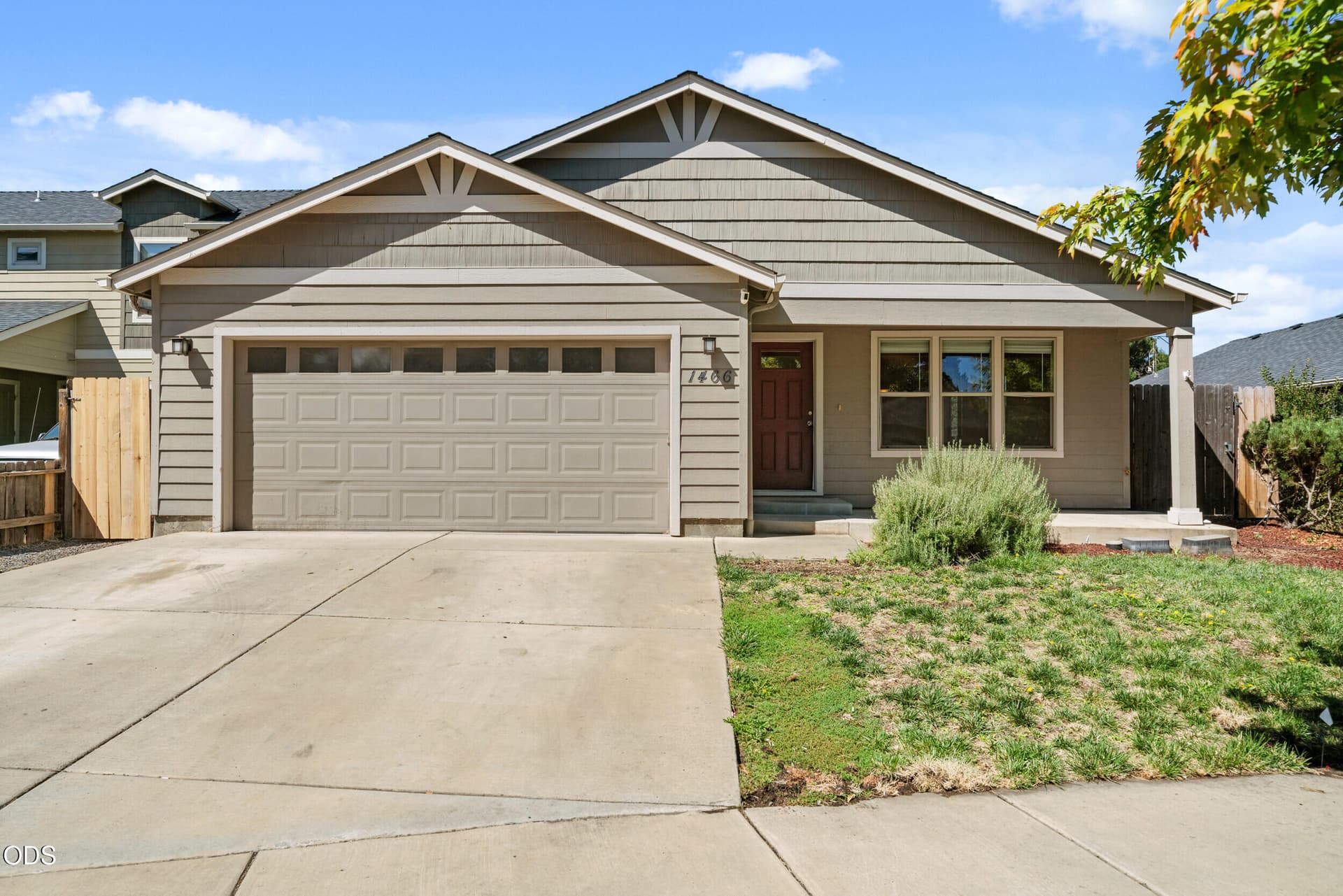 1466 clearsprings dr-28. Photo 1 of 30, 1466 Clearsprings Drive, Medford, OR 97501