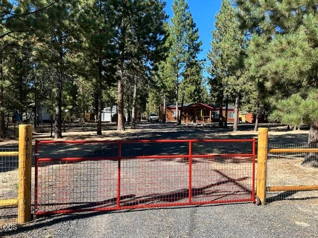 image39. Photo 5 of 48, 1671 Hackett Drive, La Pine, OR 97739