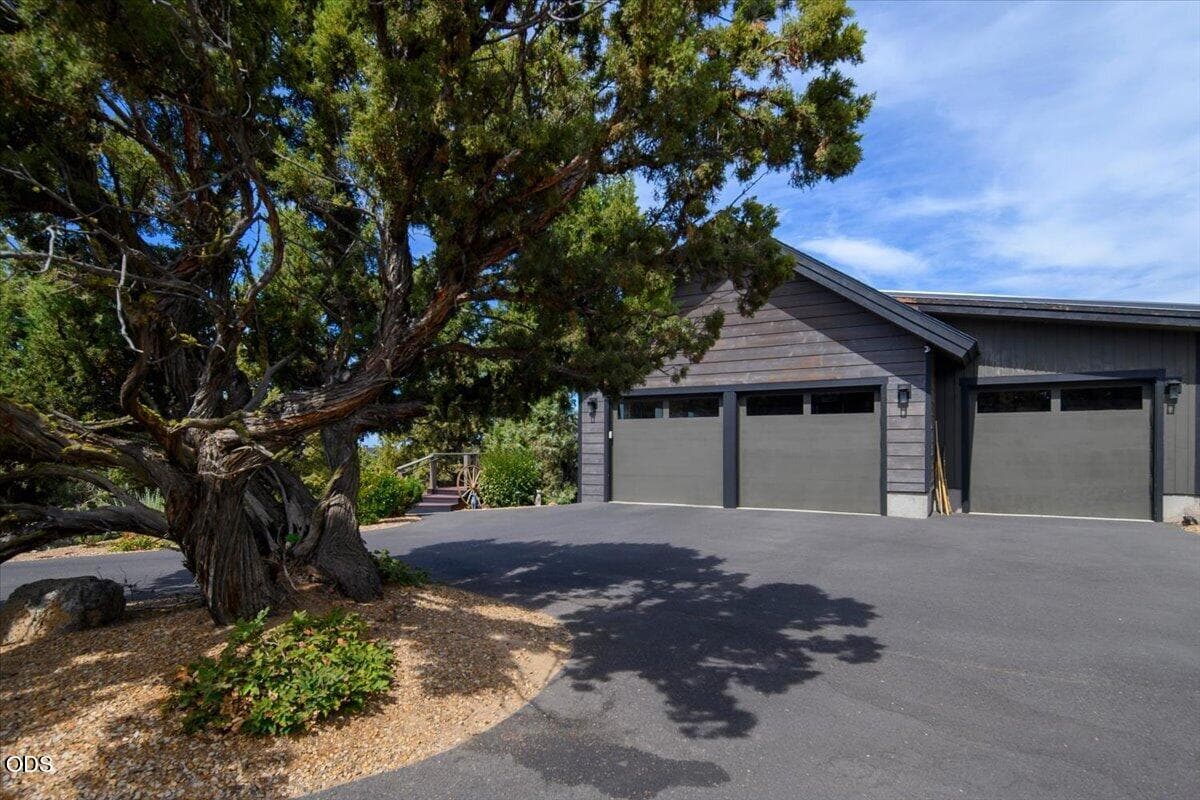 07-14407 SW Spirit Rock Dr, Powell Butte. Photo 5 of 76, 14407 SW Spirit Rock Drive, Powell Butte, OR 97753