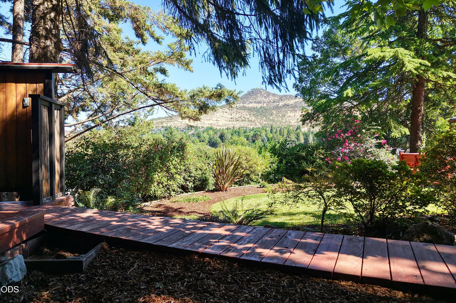 Roxy Ann View. Photo 3 of 58, 76 Monterey Drive, Medford, OR 97504