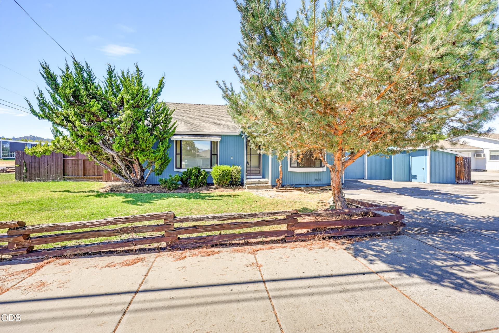 ApxSC00007. Photo 5 of 40, 1590 S Columbus Avenue, Medford, OR 97501