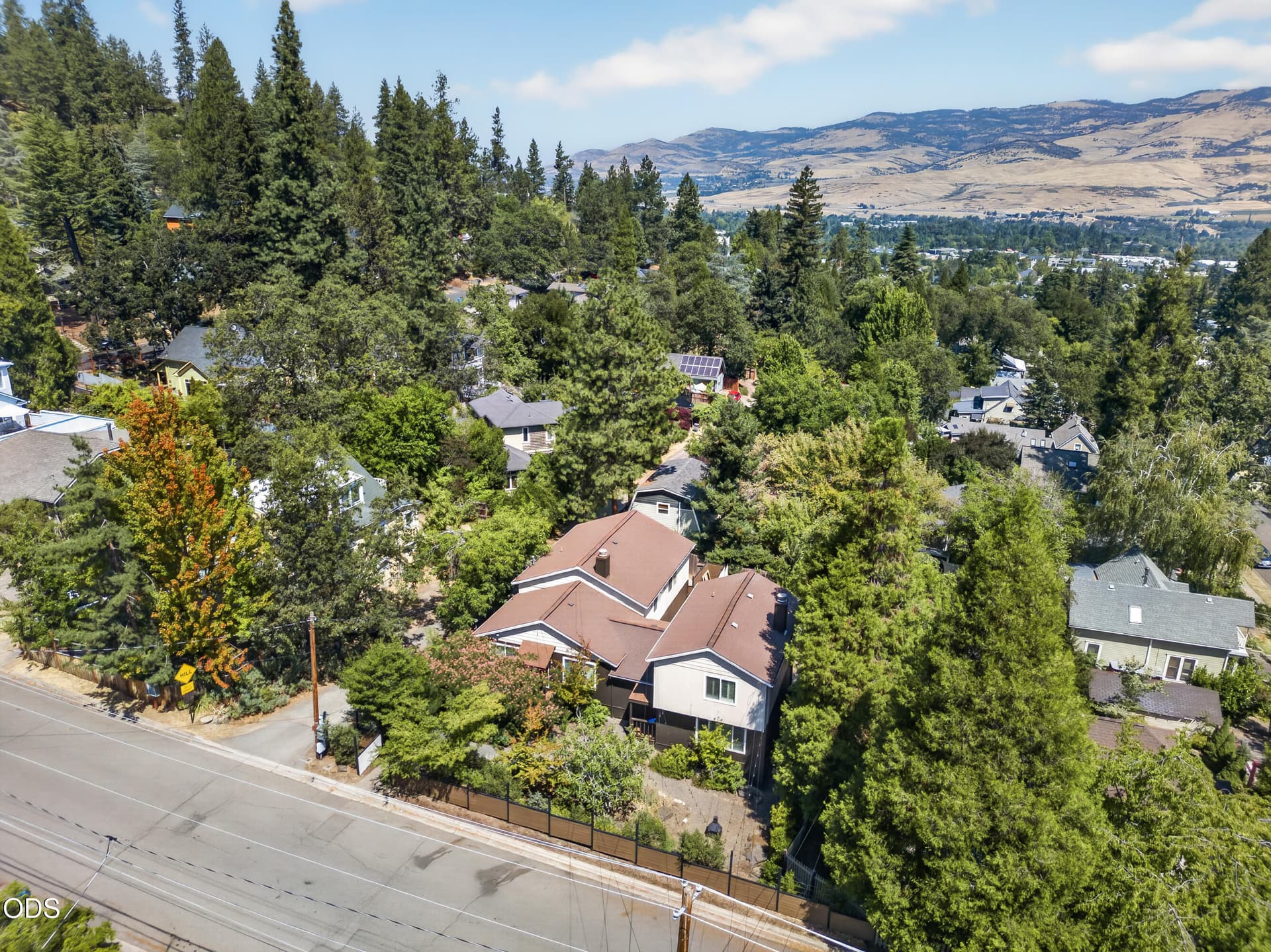 373 & 375 Iowa Street, Ashland, OR 97520. Photo 2 of 40, 373 Iowa Street, Ashland, OR 97520