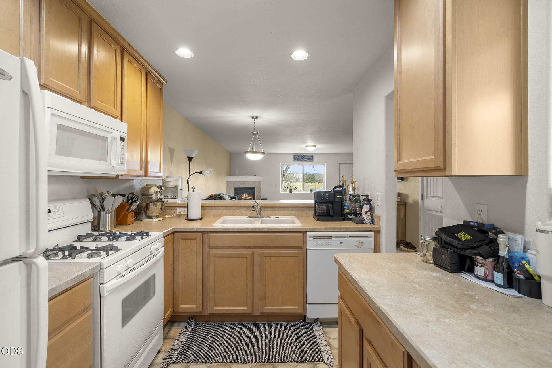 8-web-or-mls-_DSC7130. Photo 3 of 11, 614 S Cliffside Lane, Prineville, OR 97754