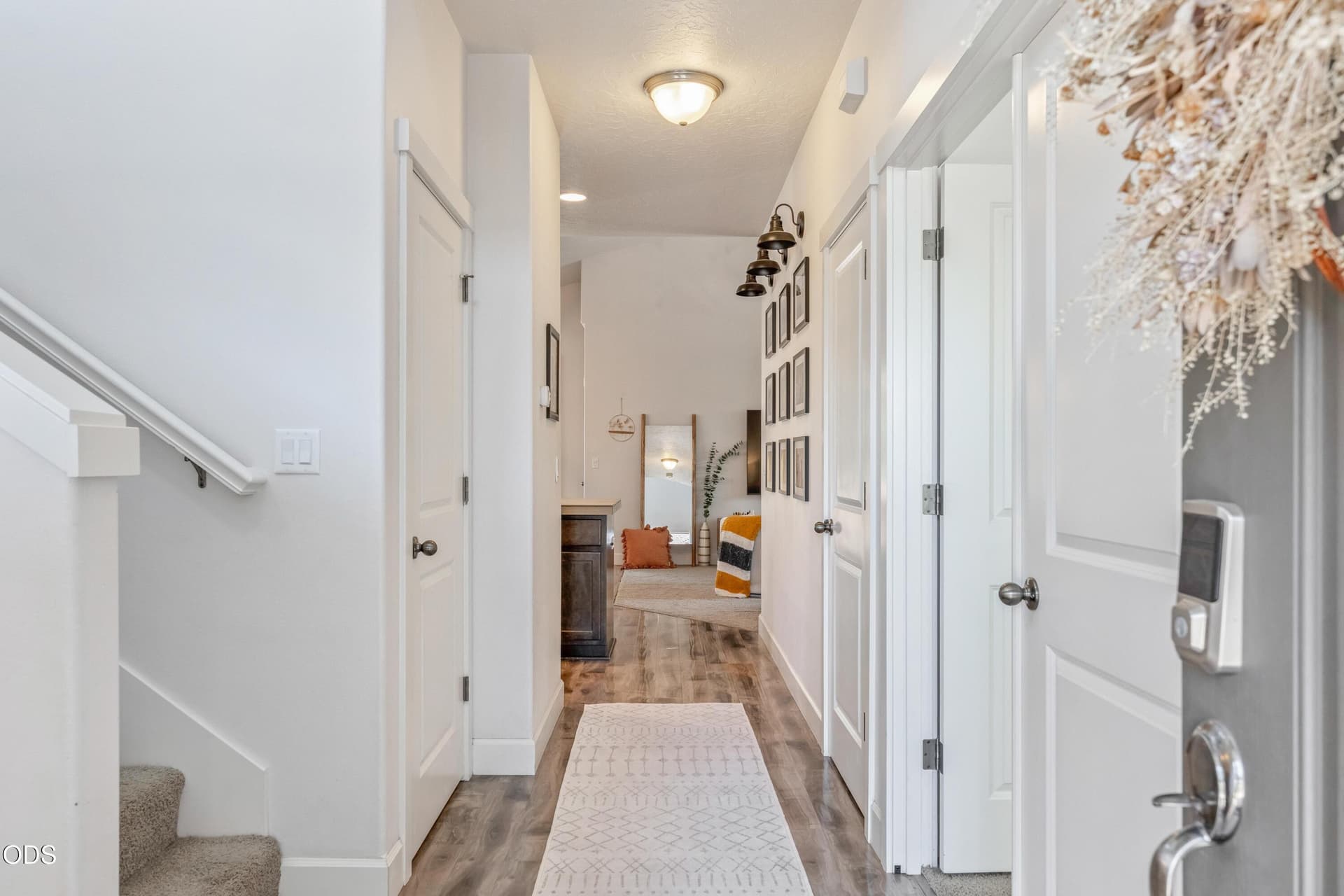 Entry. Photo 3 of 30, 20530 Mutt Court, Bend, OR 97701