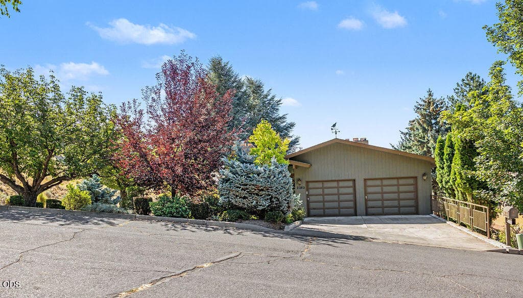01_2080TerraceAve. Photo 4 of 58, 2080 Terrace Avenue, Klamath Falls, OR 97601
