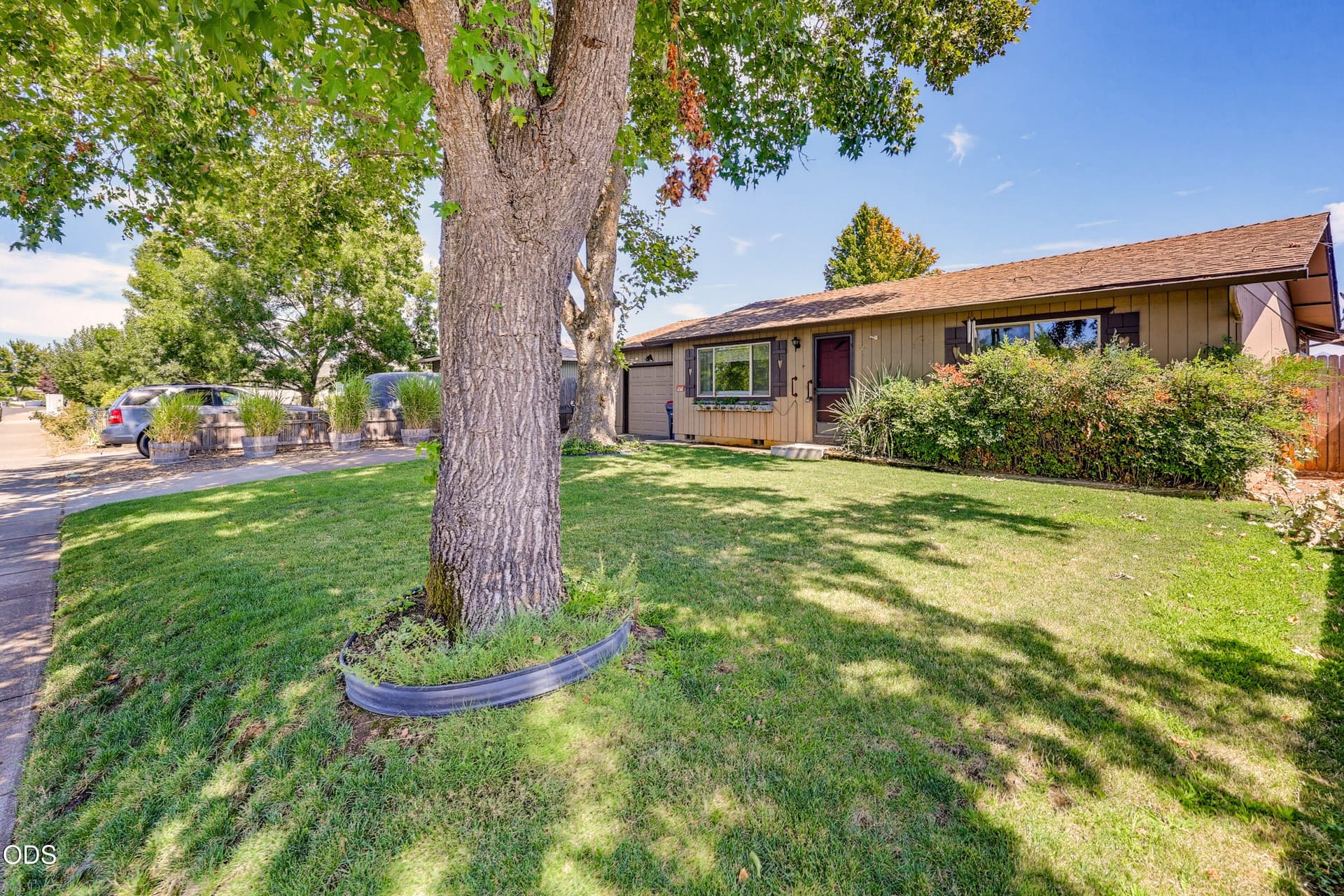 2) Front. Photo 2 of 32, 7872 Harlan Drive, White City, OR 97503