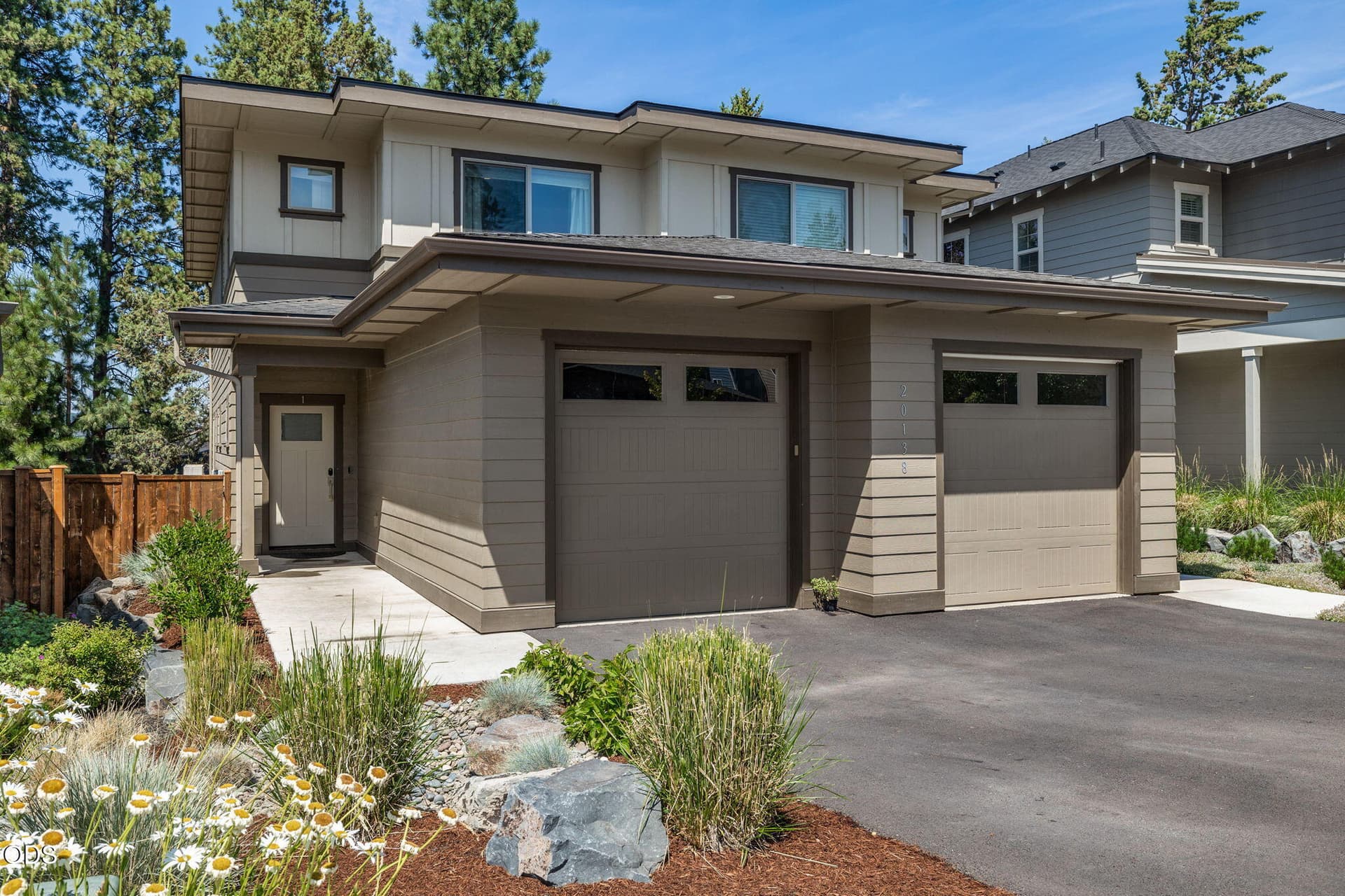 Front 2. Photo 2 of 20, 20251 Hardy Road, Bend, OR 97703