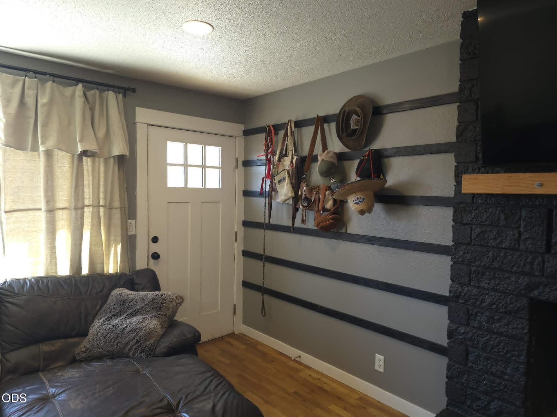 front entry. Photo 5 of 34, 575 Bush Street, Central Point, OR 97502