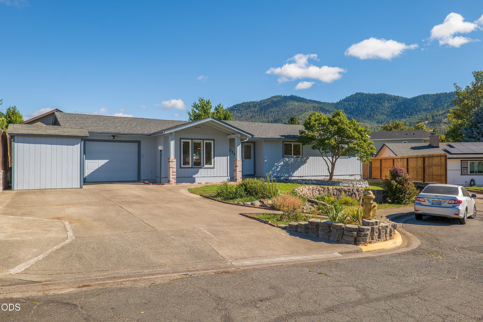 776NWCarolDr-001. Photo 1 of 46, 776 NW Carol Drive, Grants Pass, OR 97526