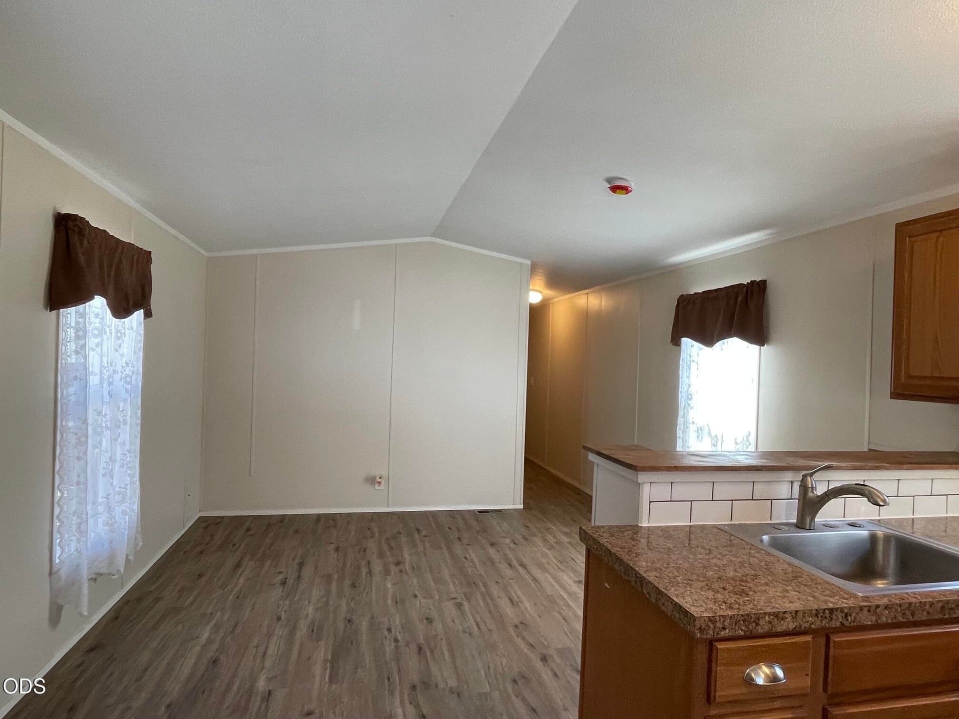 IMG_3239. Photo 4 of 19, 411 Teakwood Drive, Grants Pass, OR 97526