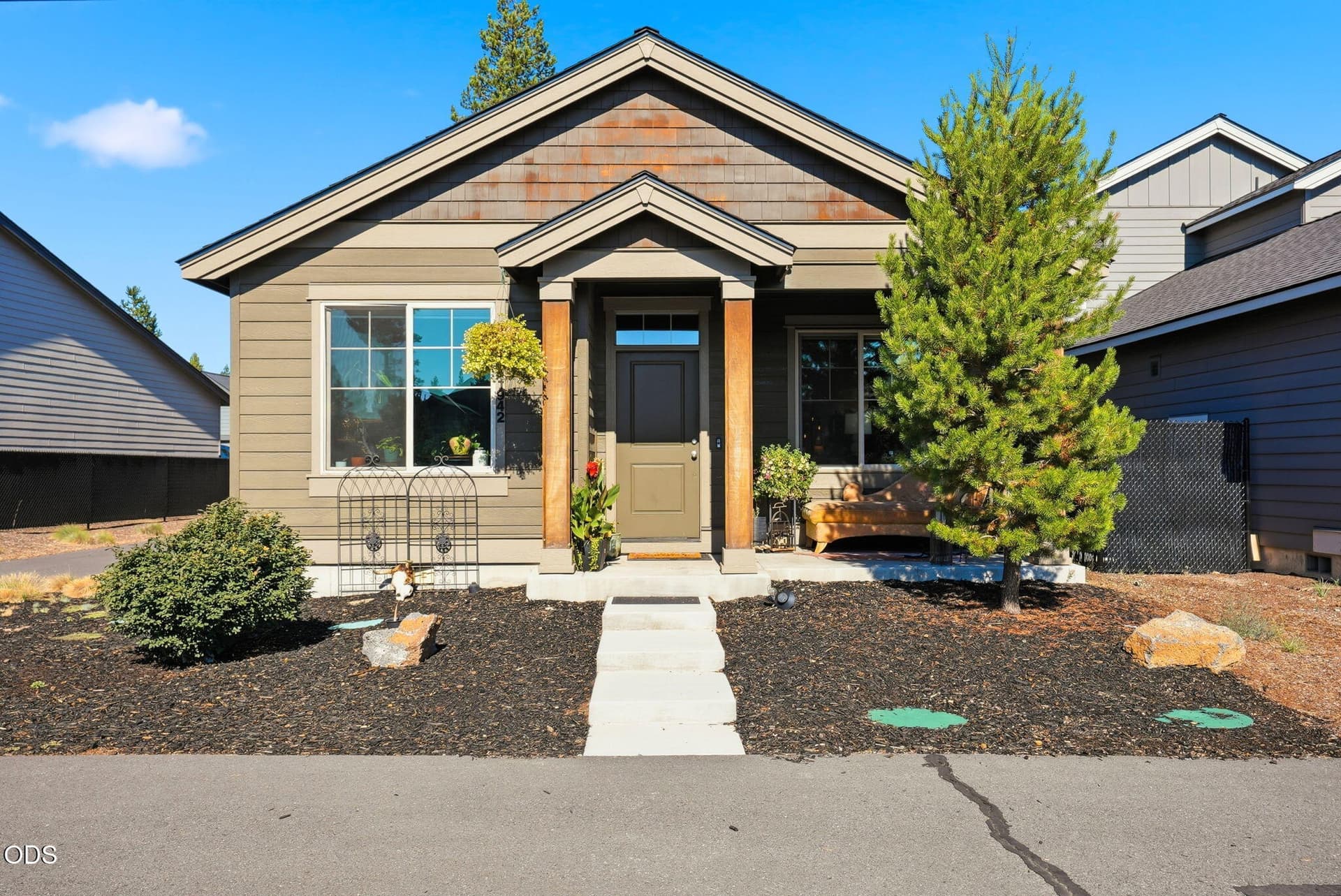 2-web-or-mls-Riley_Visuals_002. Photo 2 of 35, 51942 Lumberman Lane, La Pine, OR 97739