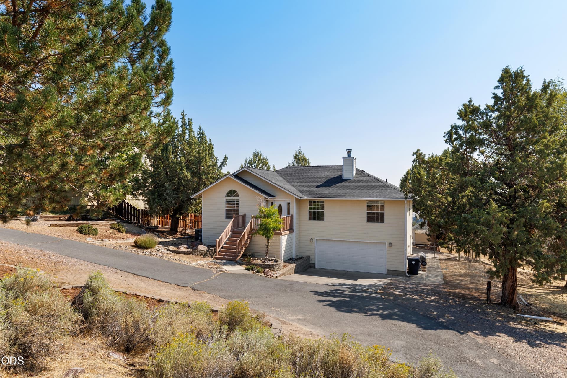 520A7762JennMontoyaPhotography. Photo 2 of 23, 3244 SW 34th Street, Redmond, OR 97756