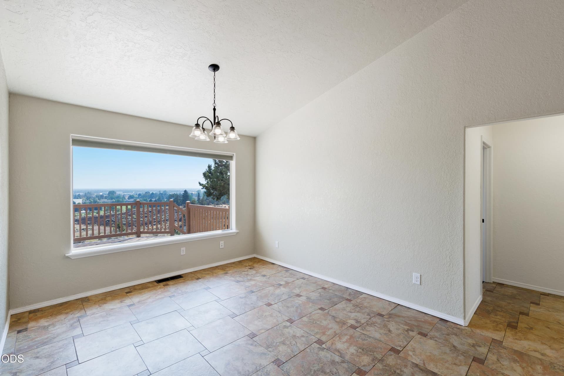 520A7832JennMontoyaPhotography. Photo 5 of 23, 3244 SW 34th Street, Redmond, OR 97756